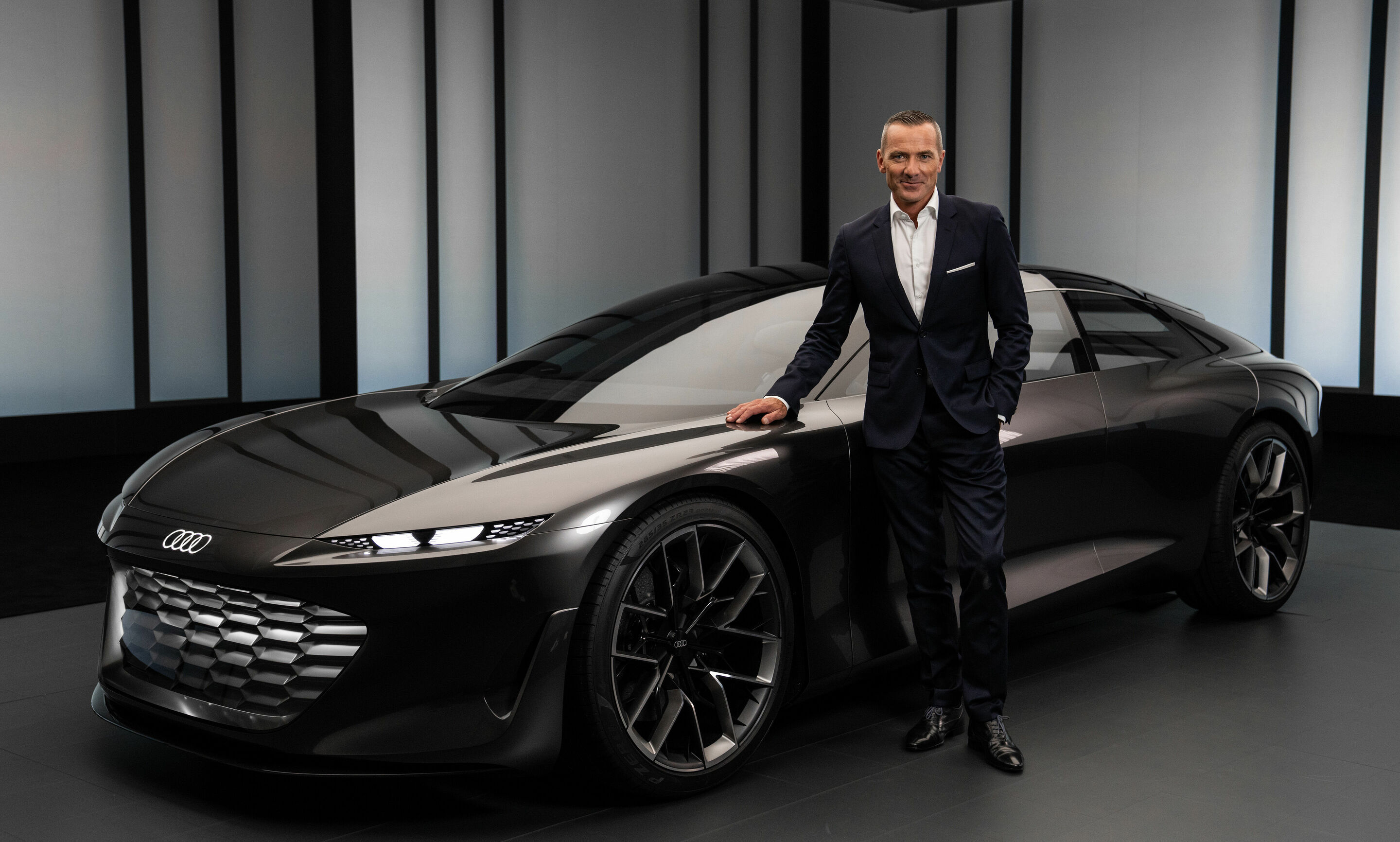 World Premiere Audi grandsphere concept – Celebration of Progress