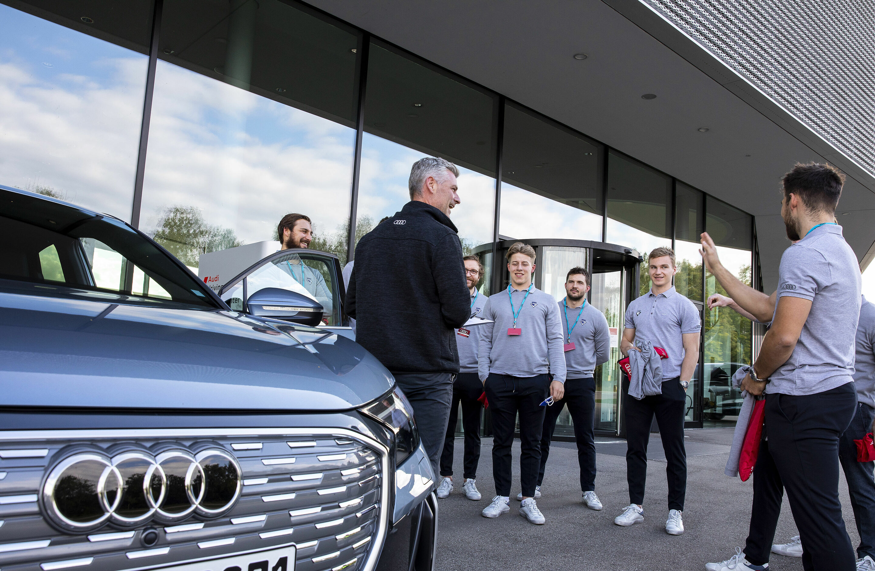 Ingolstadt’s ice hockey team tests top sport models from Audi