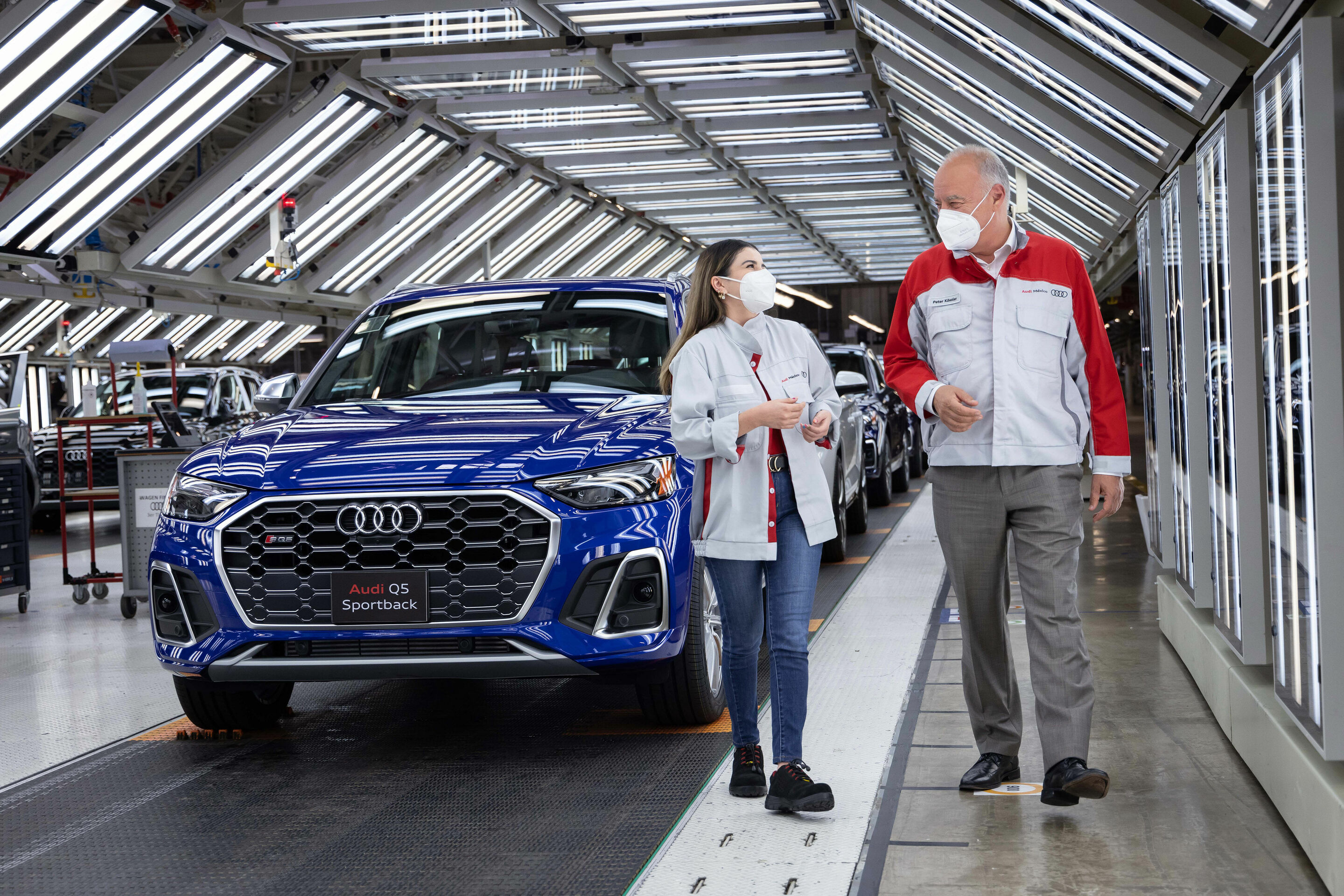 Sustainability, top employer, and premium quality: AUDI AG board members visit the San José Chiapa plant