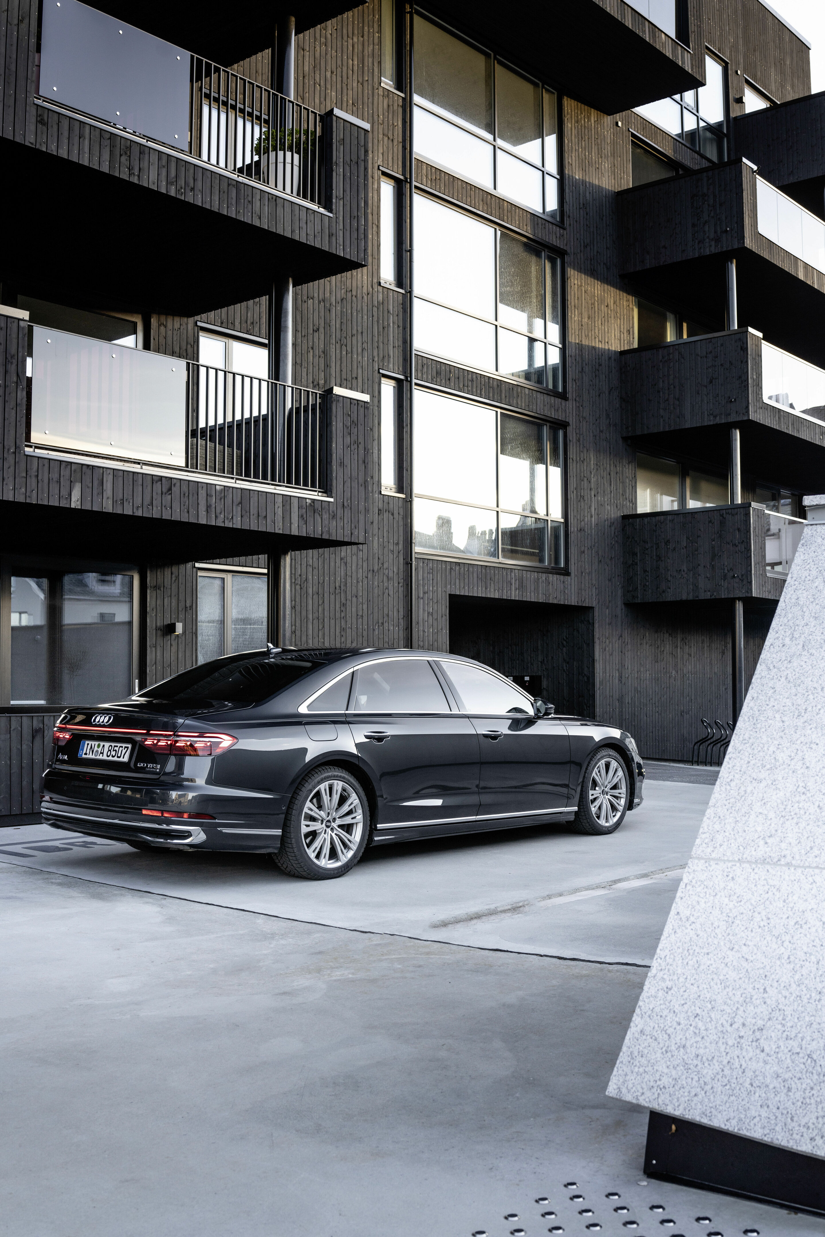 Audi A8 L - Standaufnahme,
Farbe: Manhattan grau