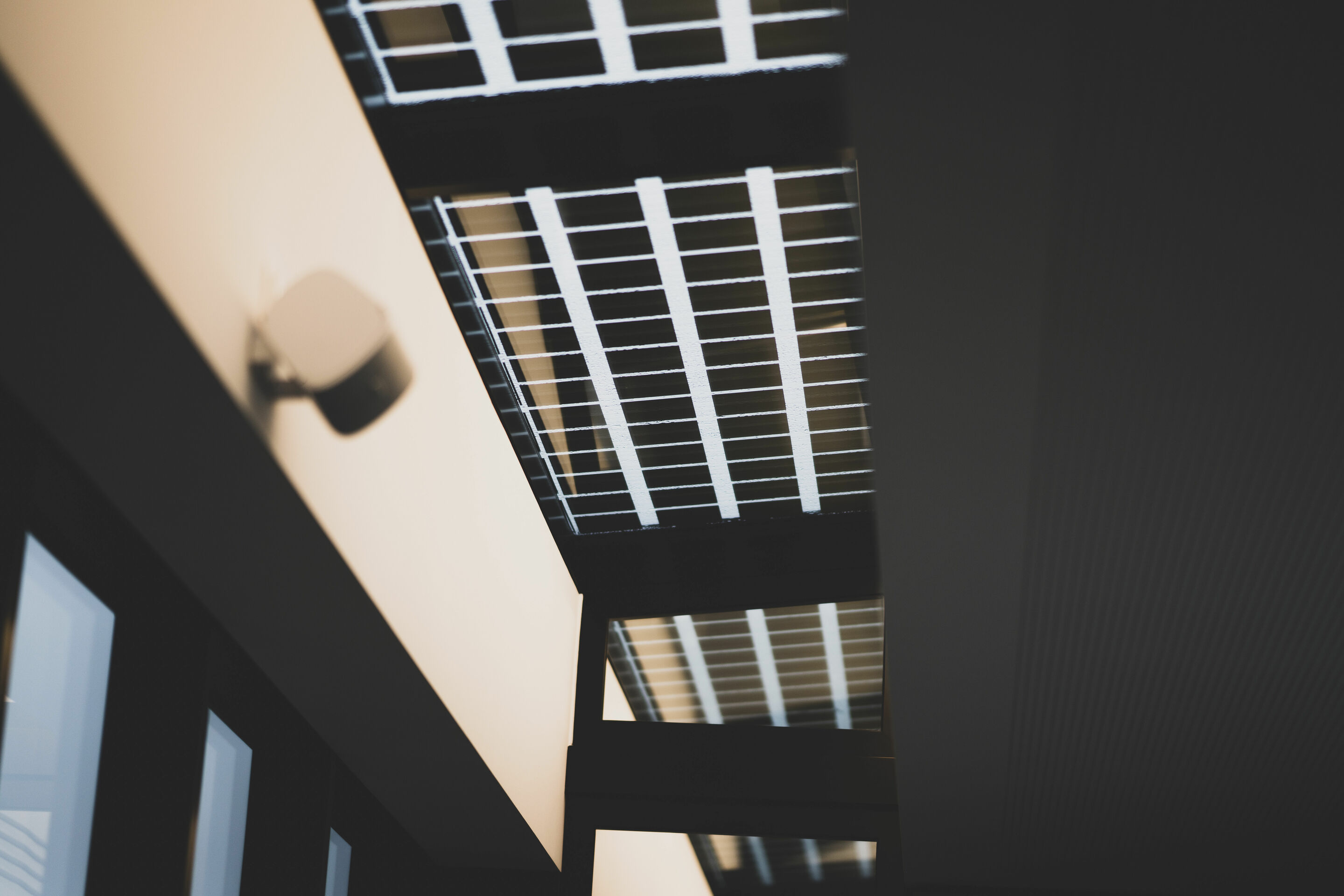 Weltneuheit: Start des Audi charging hub als städtisches Schnellladekonzept - Audi charging hub: Lounge