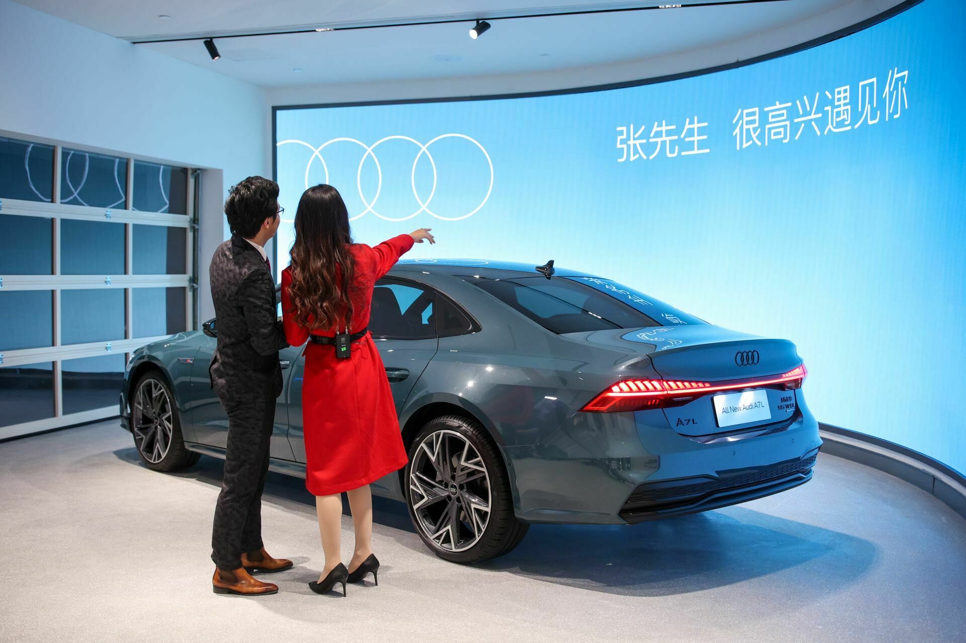SAIC Audi opens the world’s largest Audi store in Shanghai