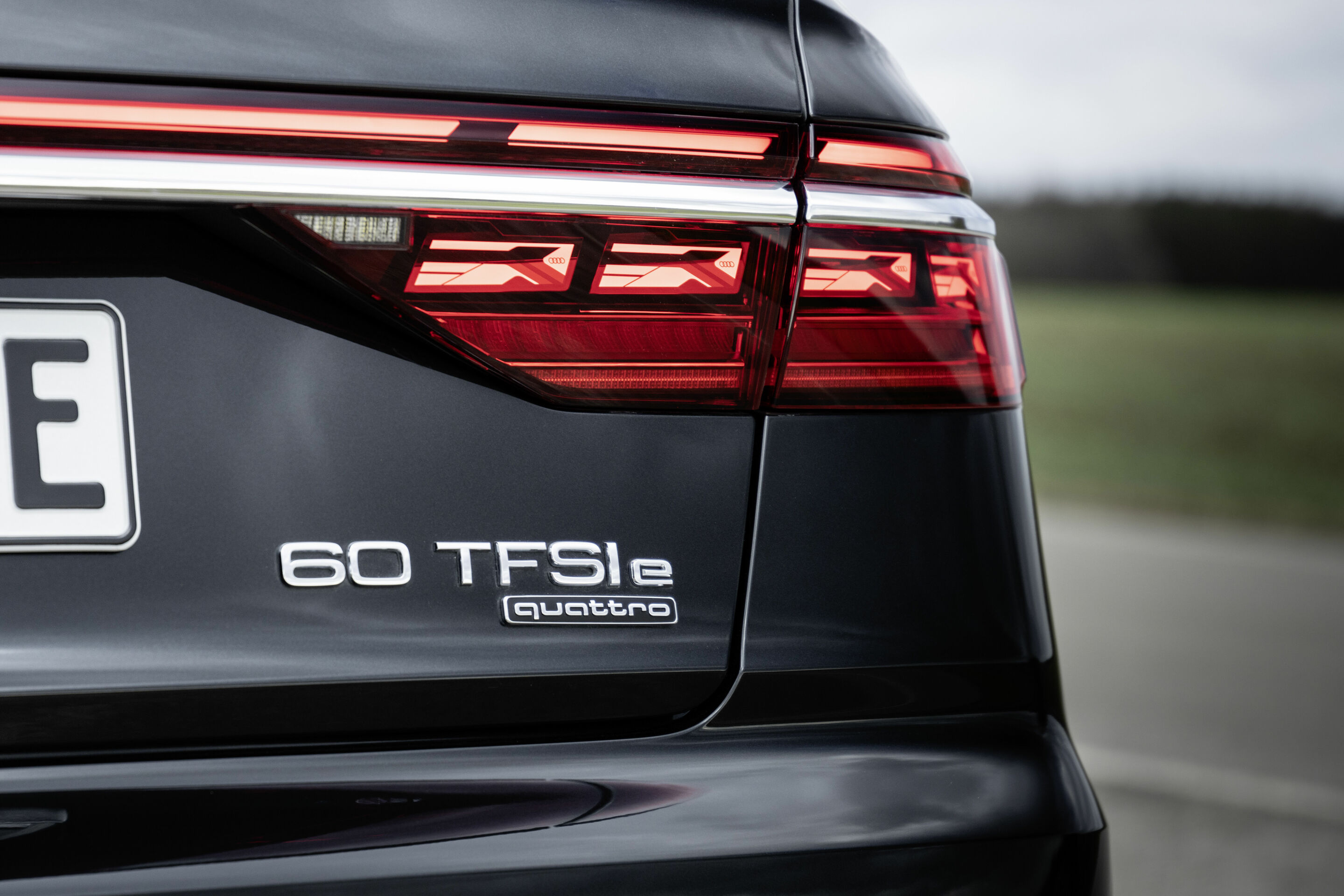 Audi A8 L TFSI e - Detail,
Farbe: Vesuvgrau