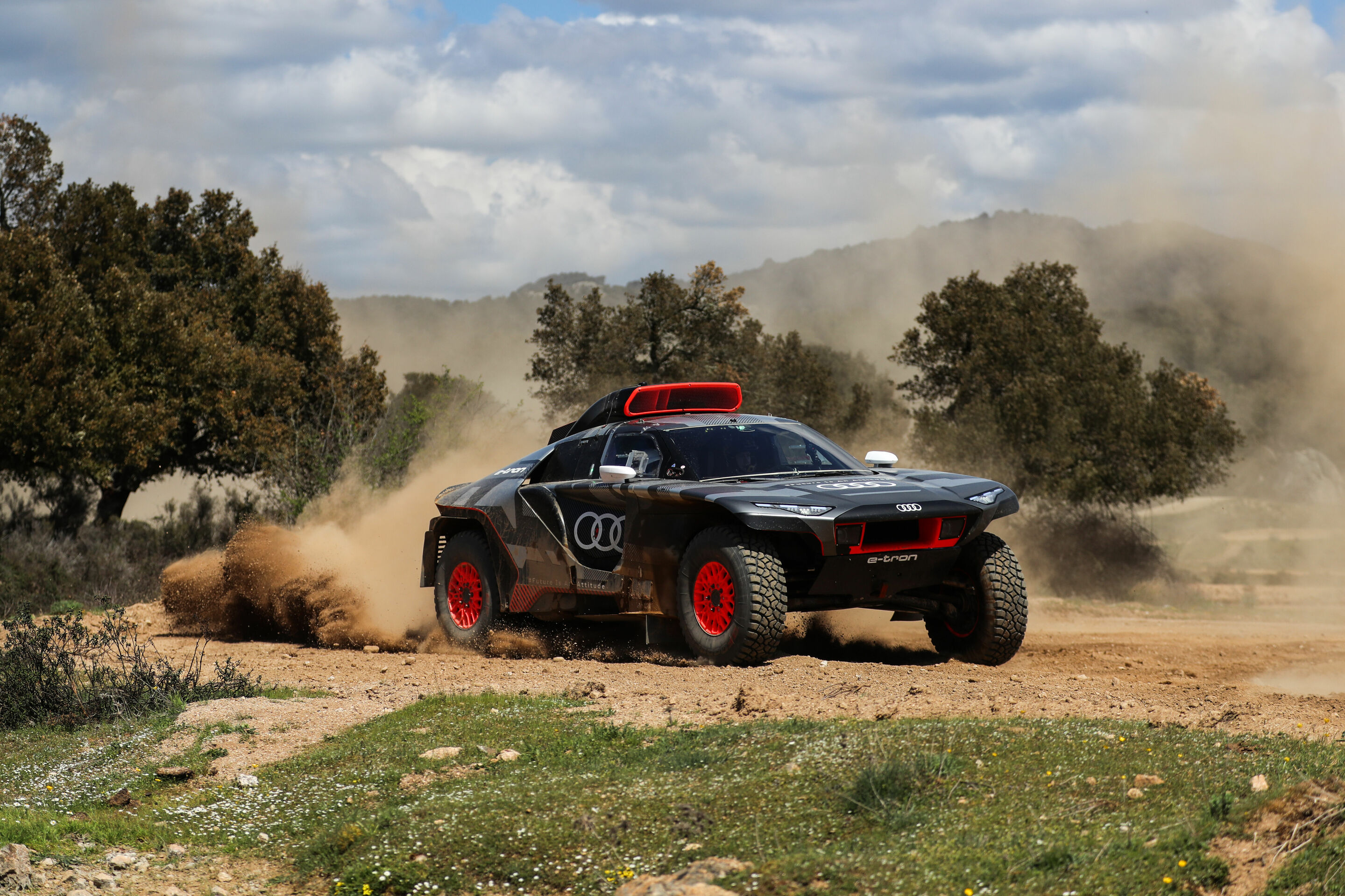 Tracktest Audi RS Q e-tron 2022