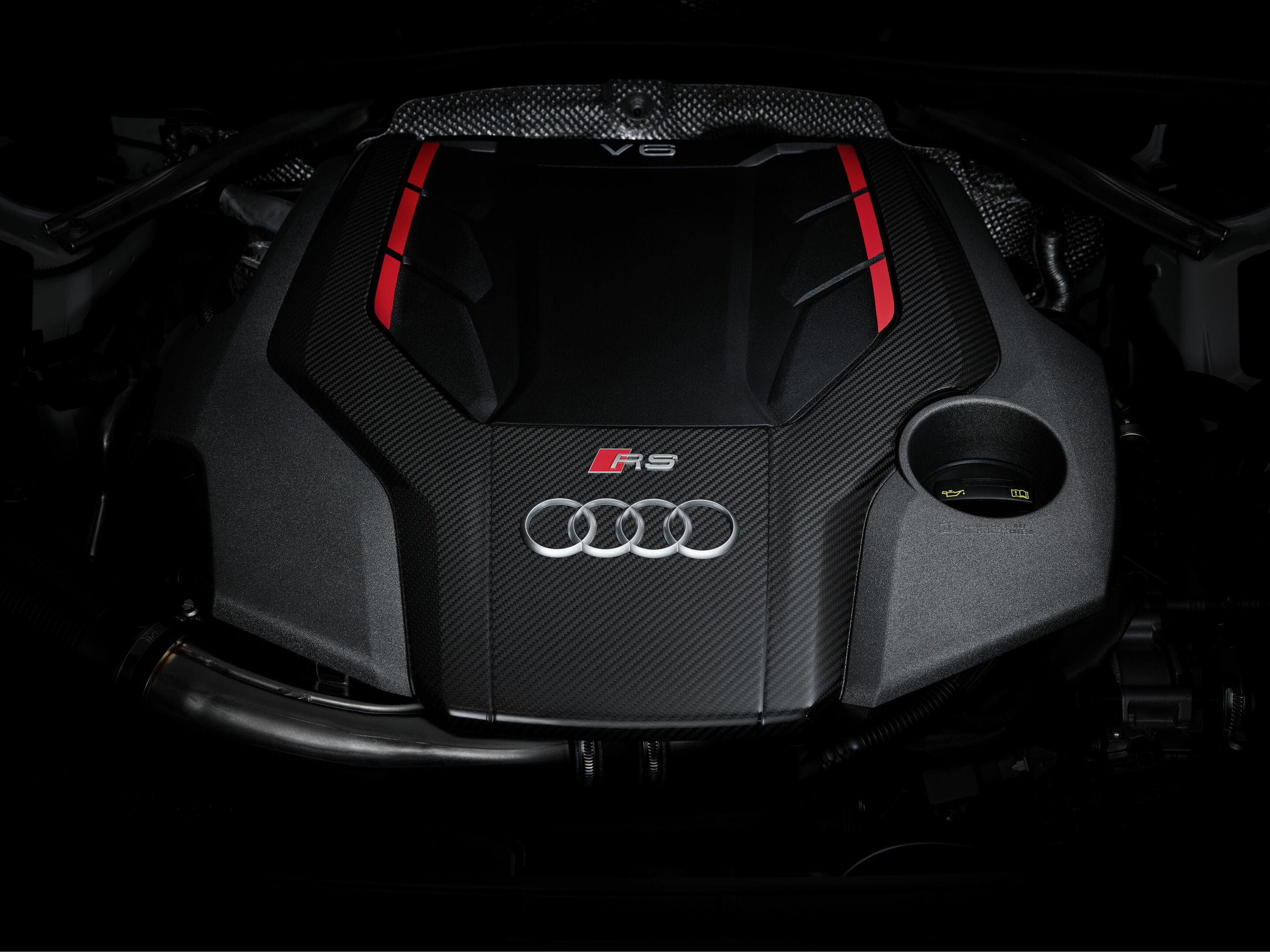 Audi RS 5 Coupé with competition plus package - Engine compartment
