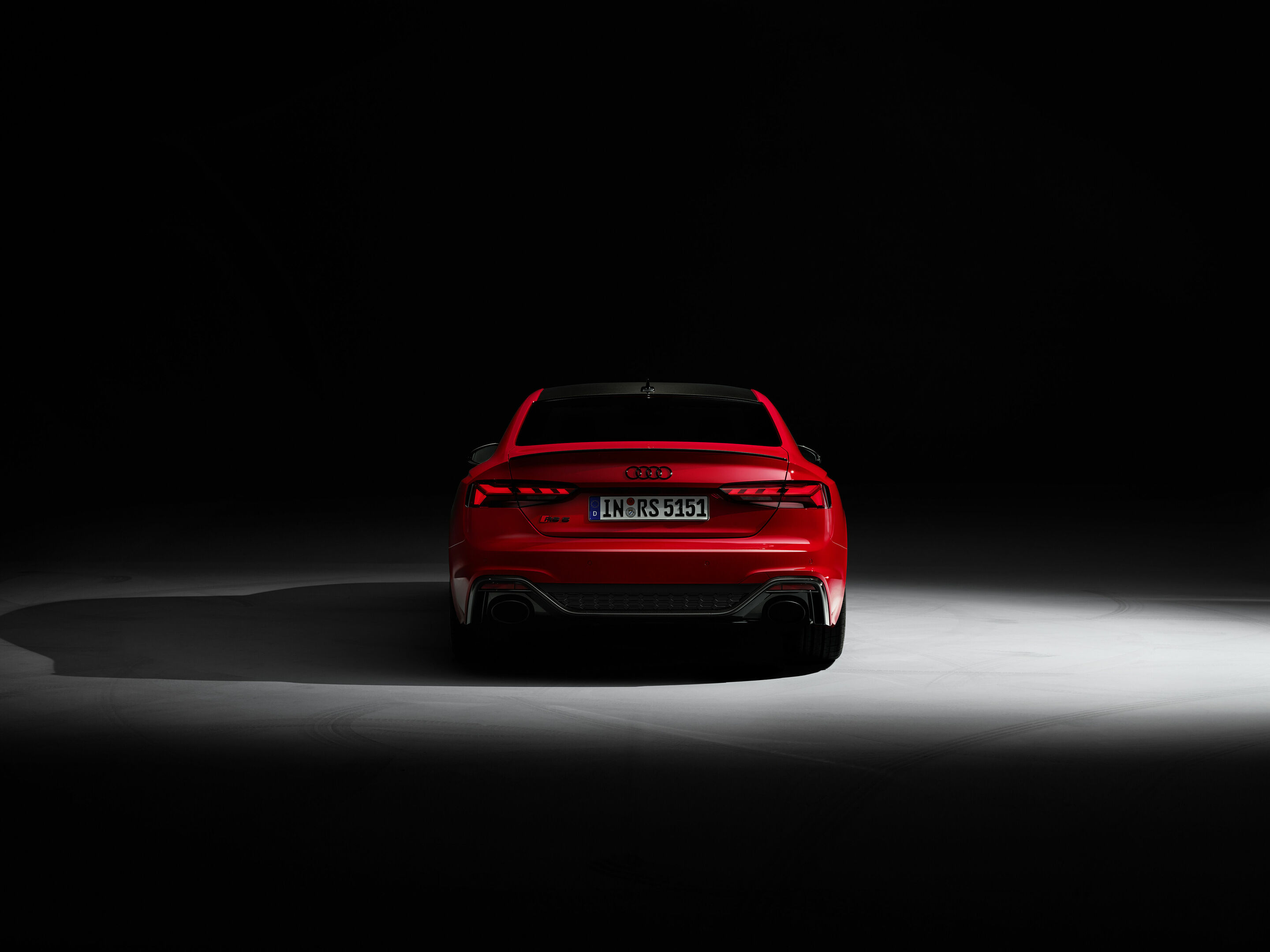 Audi RS 5 Coupé with competition plus package - Static photo, Colour: Tango red