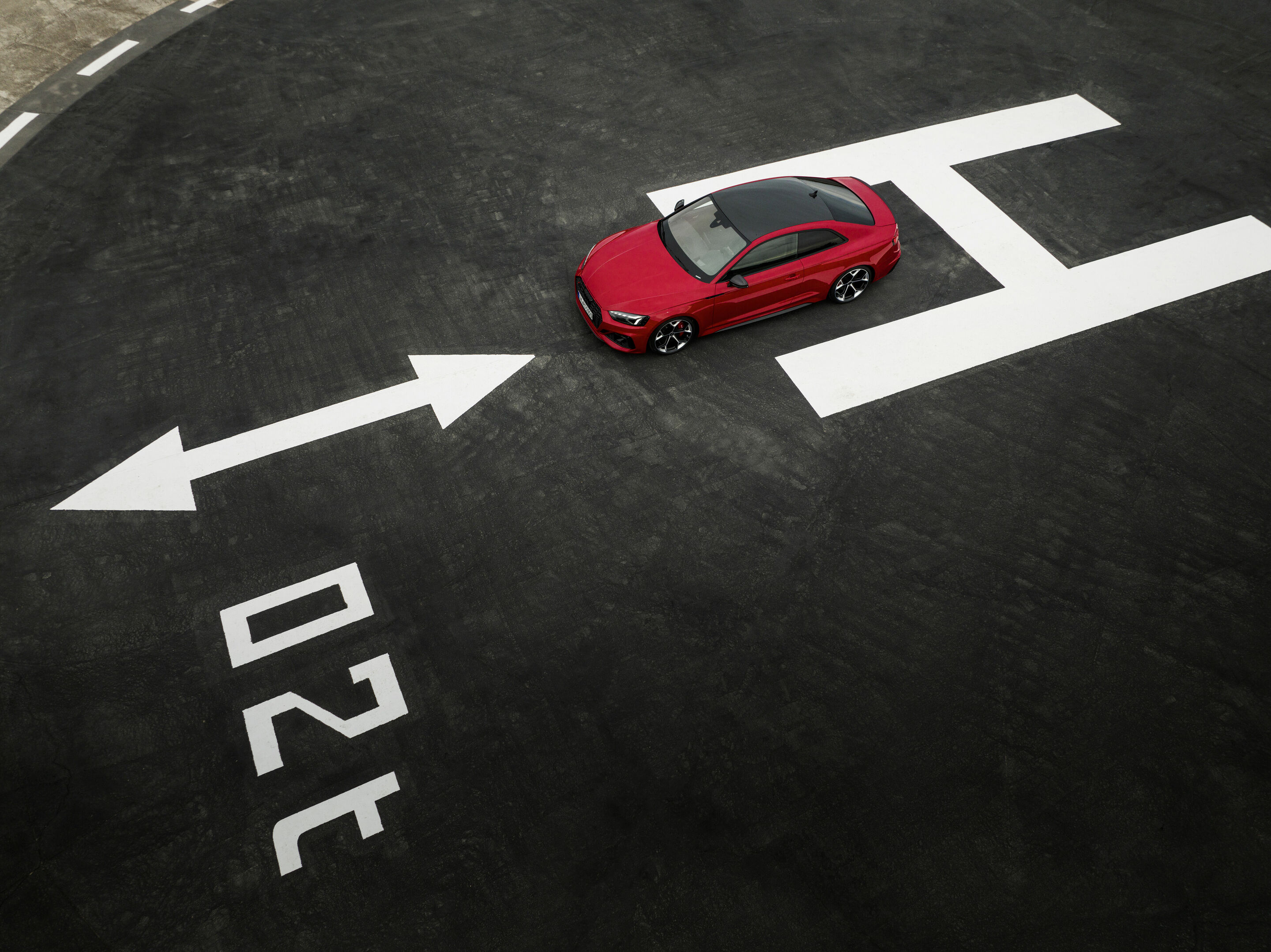 Audi RS 5 Coupé with competition plus package - Static photo, Colour: Tango red