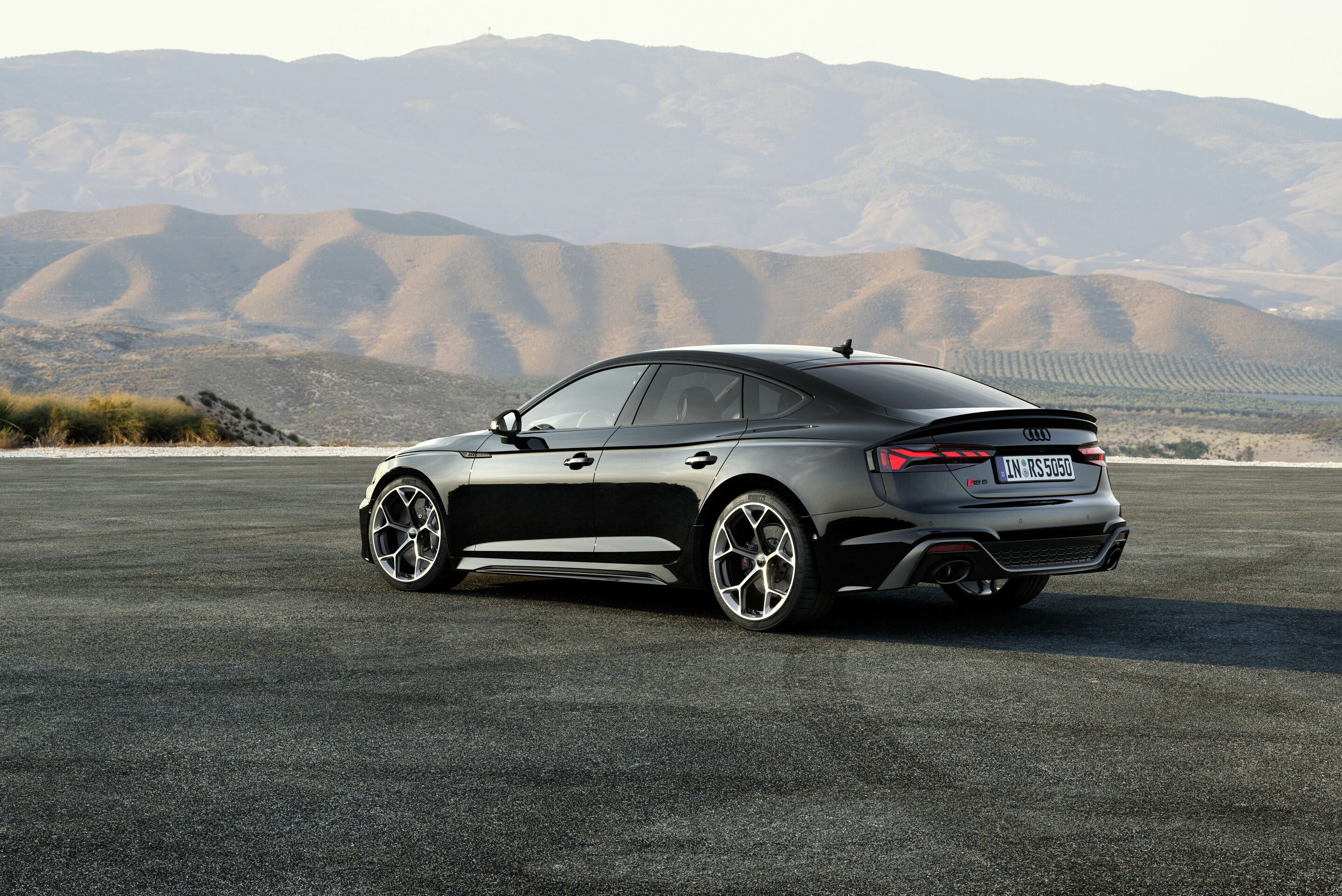 Audi RS 5 Sportback with competition plus package - Static photo, Colour: Sebring black