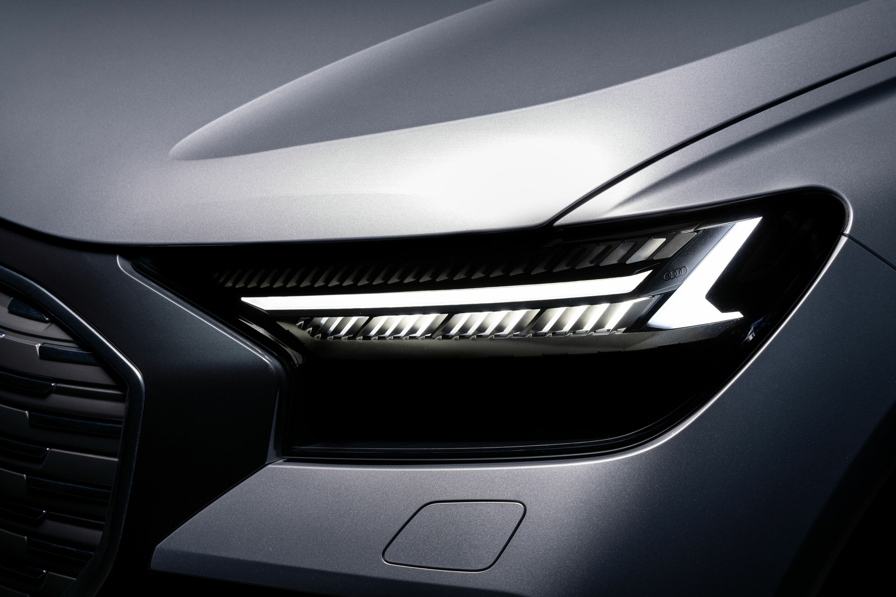 TechDay Digital Light - Daytime running light signature: Audi Q4 e-tron Sportback