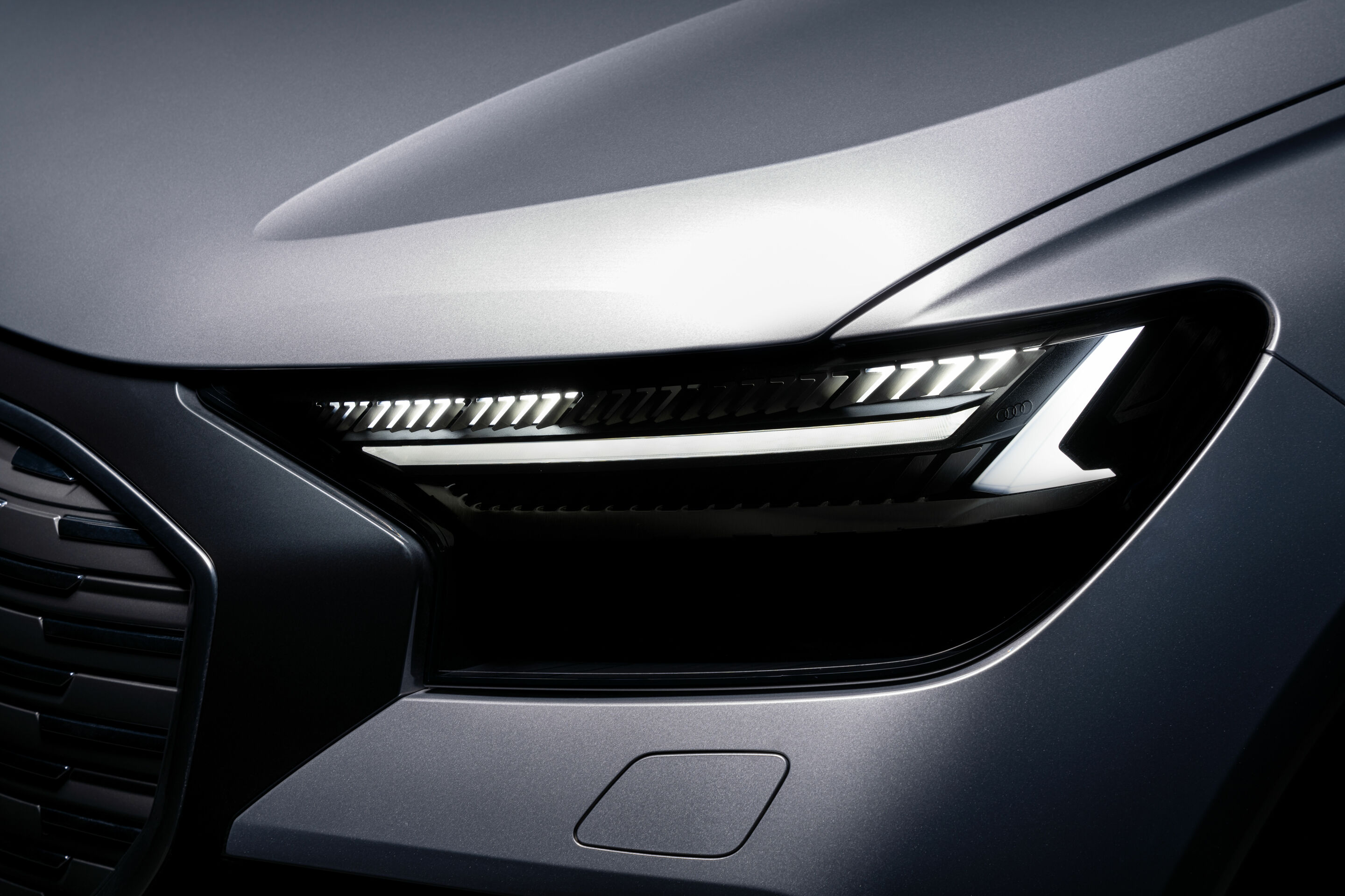 TechDay Digital Light - Daytime running light signature: Audi Q4 e-tron Sportback