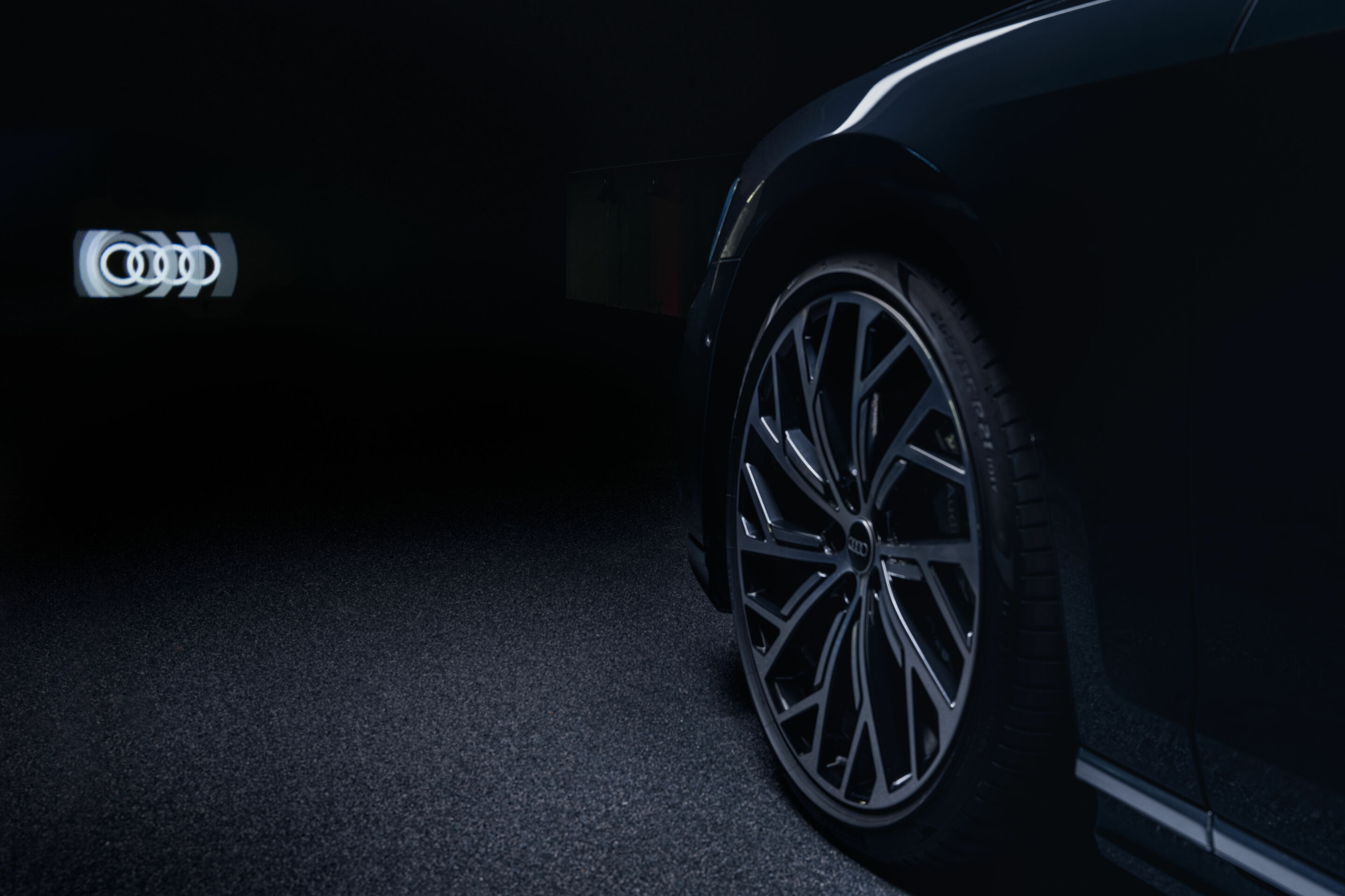 TechDay Digital Light - Digitaler Matrix LED-Scheinwerfer: dynamische Lichtinszenierung