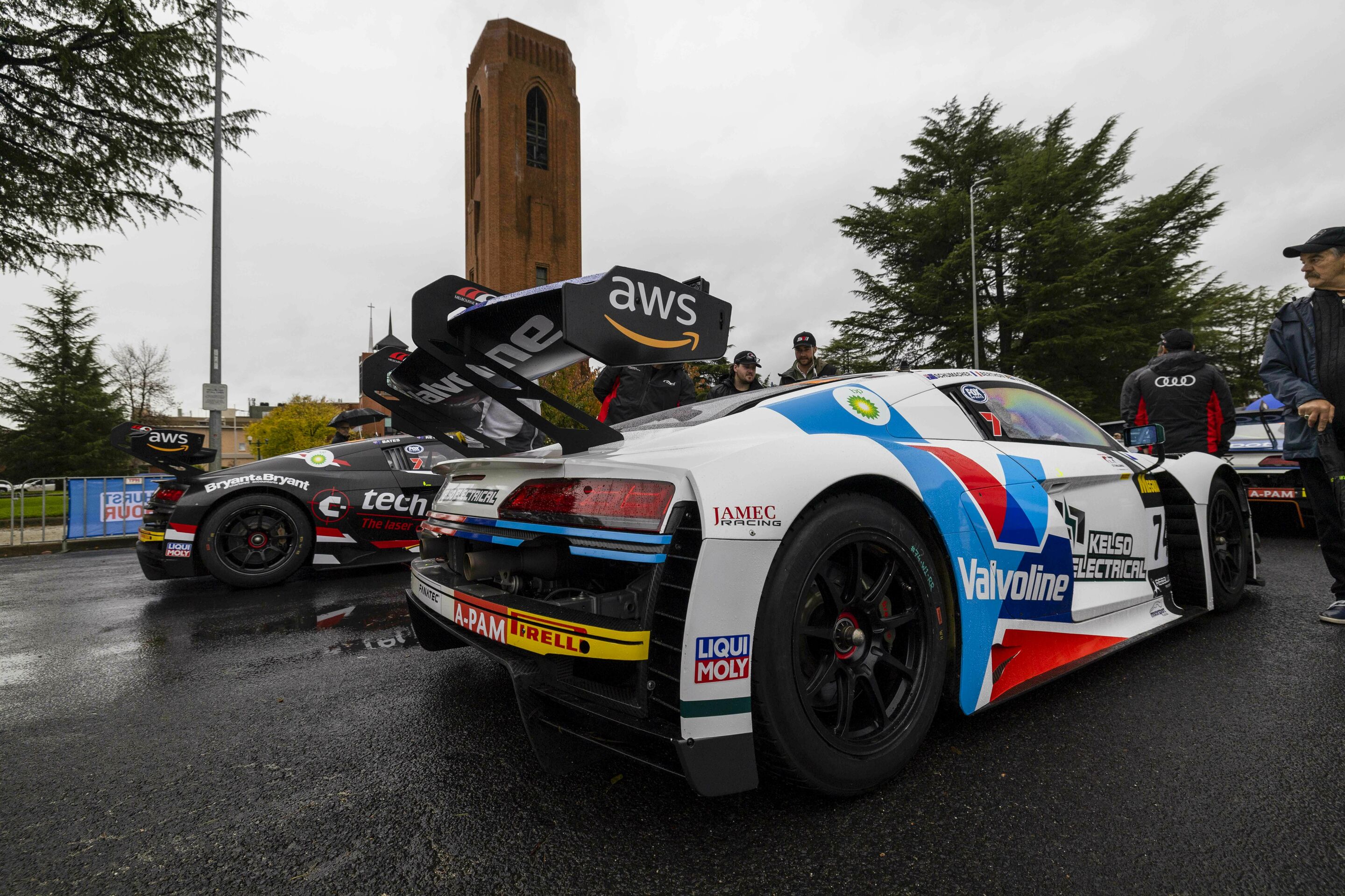 12h Bathurst 2022 - Audi R8 LMS #24 (C Tech Laser), Tony Bates/David Reynolds/Cameron Waters; Audi R8 LMS #74 (Audi Sport Team Valvoline), Nathanaël Berthon/Kelvin van der Linde/Brad Schumacher