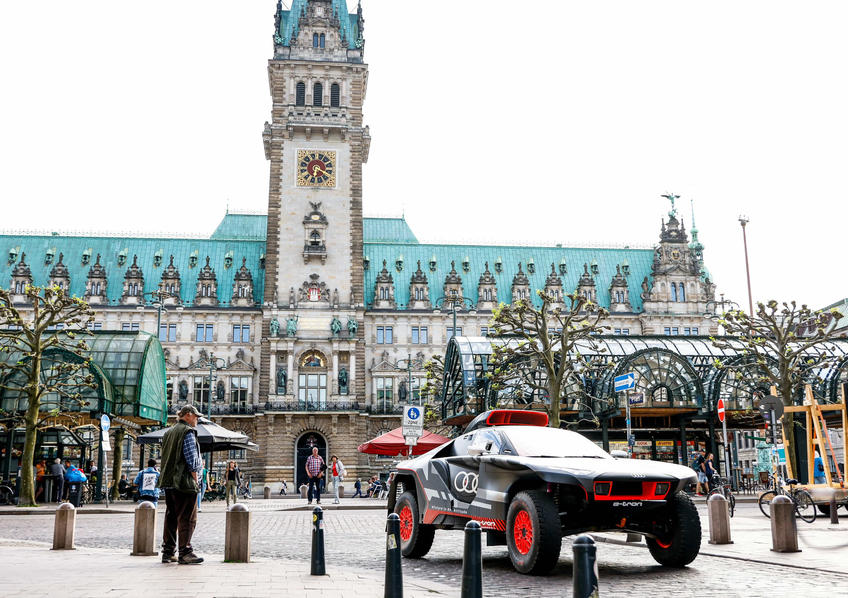 Audi RS Q e-tron on tour, Hamburg