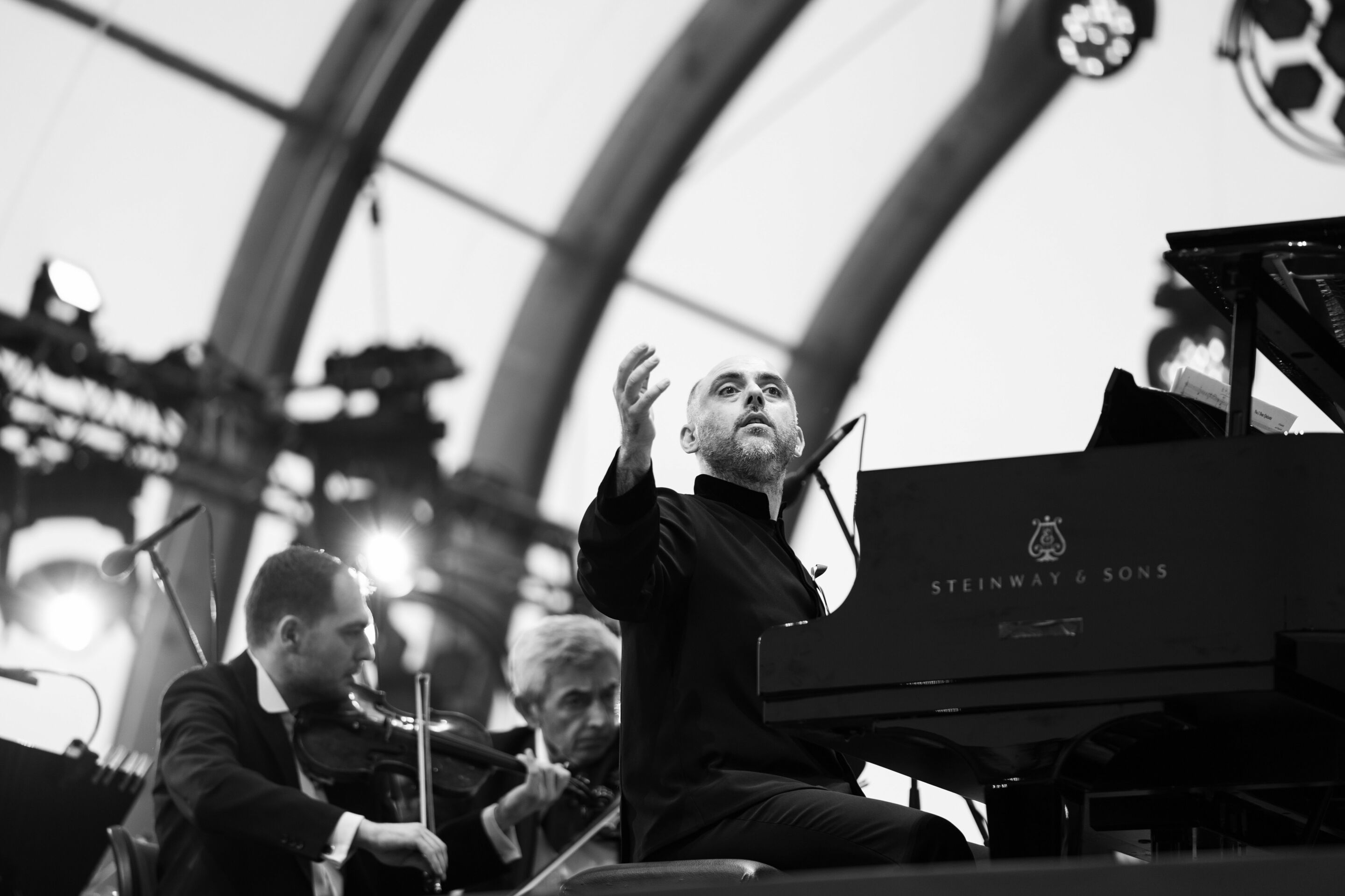 Audi Sommerkonzerte 2022 - Audi Klassik Open Air
Future Sounds
Georgisches Kammerorchester
Tsotne Zedginidze
Nikoloz Rachveli
Audi Bläserphilharmonie
Pietro Sarno