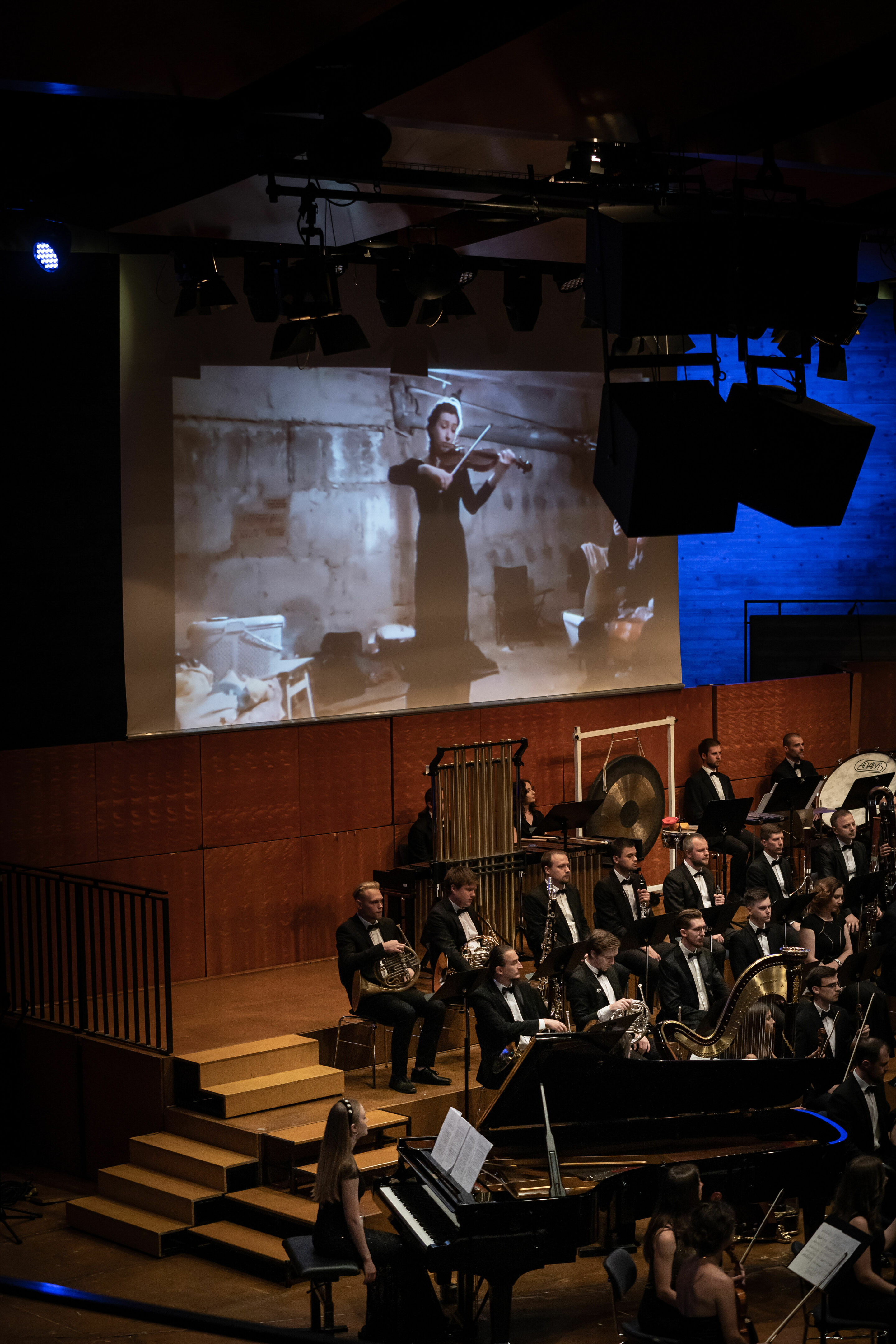 Audi Sommerkonzerte 2022 - Solidarity Concert
Lisa Batiashvili (violin)
International Symphony Orchestra Lviv (INSO-Lviv)
Nikoloz Rakhveli (conductor)