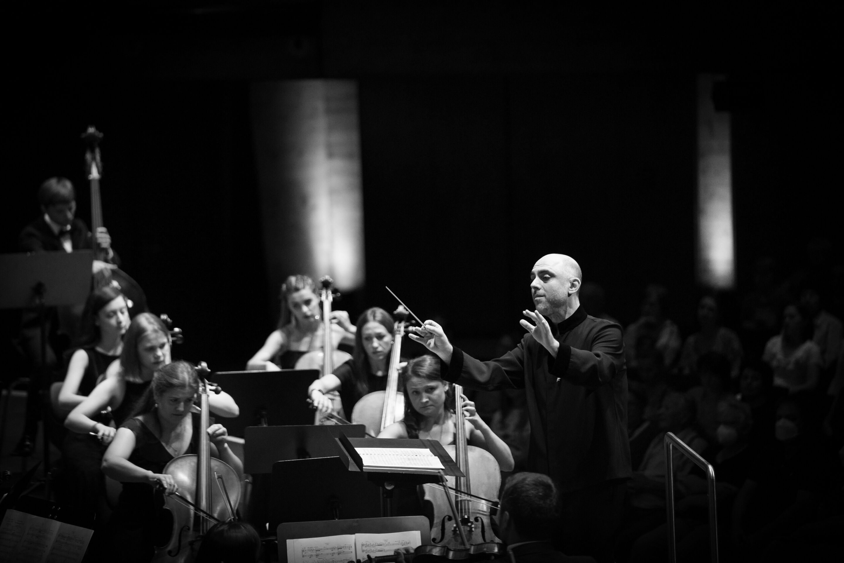 Audi Sommerkonzerte 2022 - Solidarity Concert
Lisa Batiashvili (violin)
International Symphony Orchestra Lviv (INSO-Lviv)
Nikoloz Rakhveli (conductor)