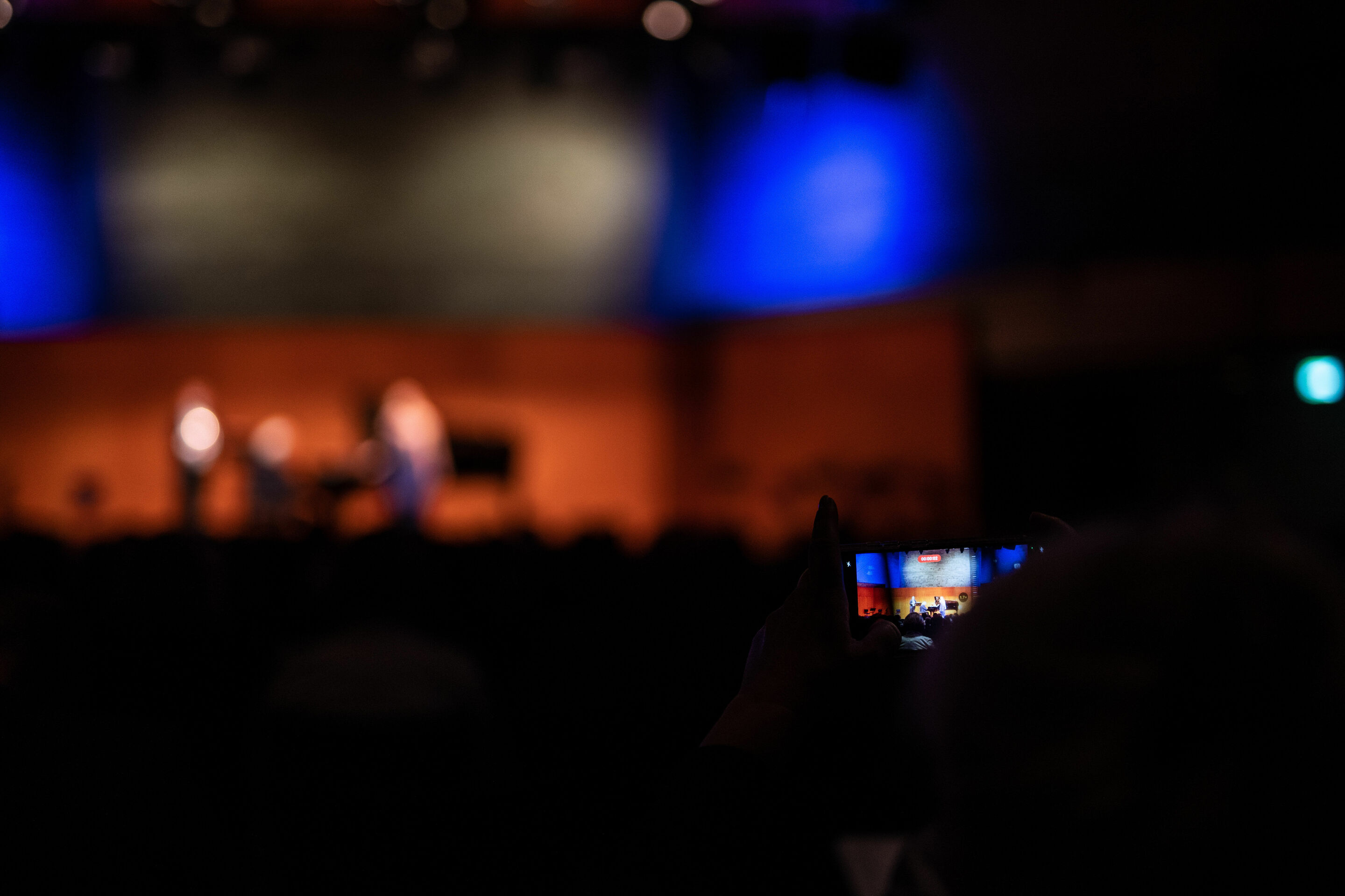 Audi Sommerkonzerte 2022 - Congenial art
Magdalena Kožená (mezzo-soprano)
Sir Simon Rattle (piano)
Kaspar Zehnder (flute)
Christopher Richards (clarinet)
Giovanni Guzzo (violin)
Rahel Rilling (violin)
Amihai Grosz (viola)
Dávid Adorján (cello)