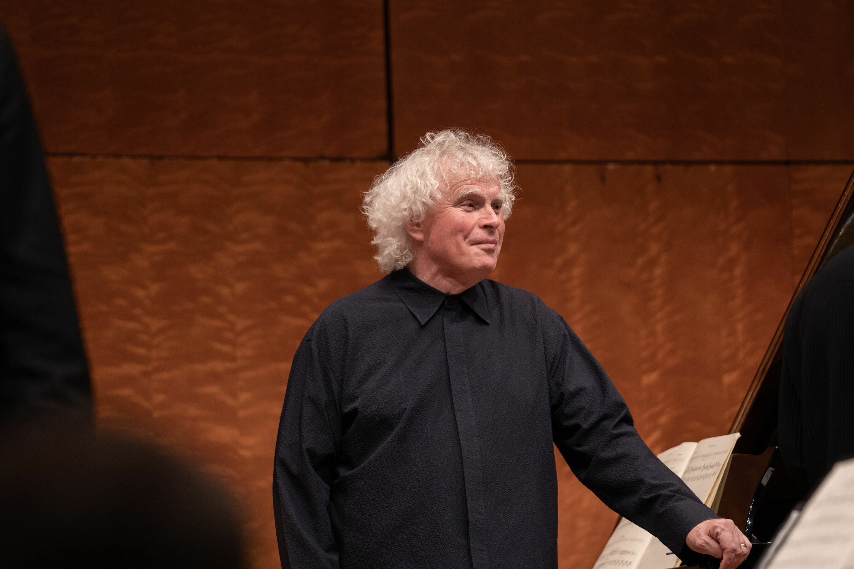 Audi Sommerkonzerte 2022 - Congenial art
Magdalena Kožená (mezzo-soprano)
Sir Simon Rattle (piano)
Kaspar Zehnder (flute)
Christopher Richards (clarinet)
Giovanni Guzzo (violin)
Rahel Rilling (violin)
Amihai Grosz (viola)
Dávid Adorján (cello)