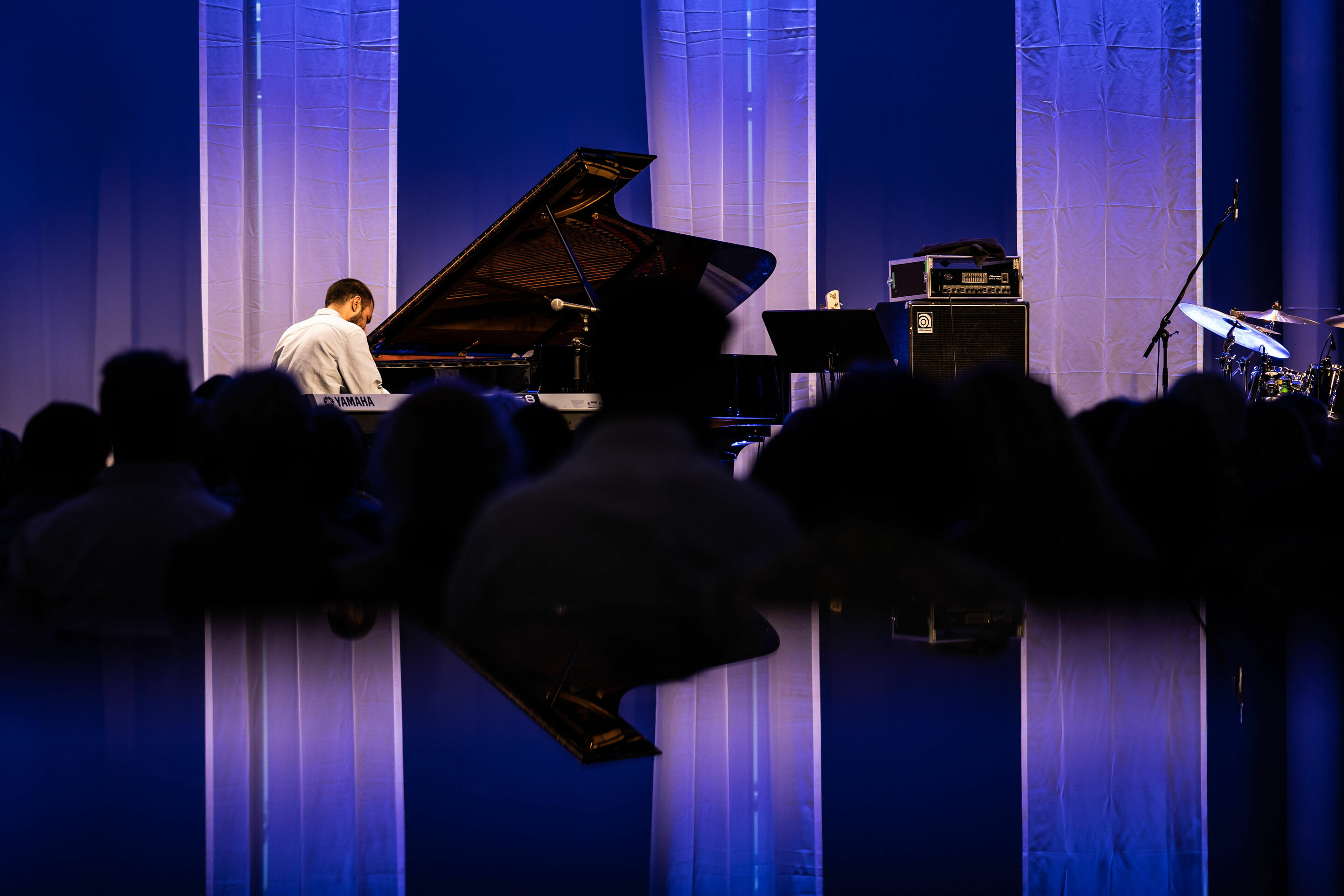 Audi Sommerkonzerte 2022 - Jazz auf dem Werkgelände: Auftritt des Beka Gochiashvili Trios bei den Audi Sommerkonzerten 2022