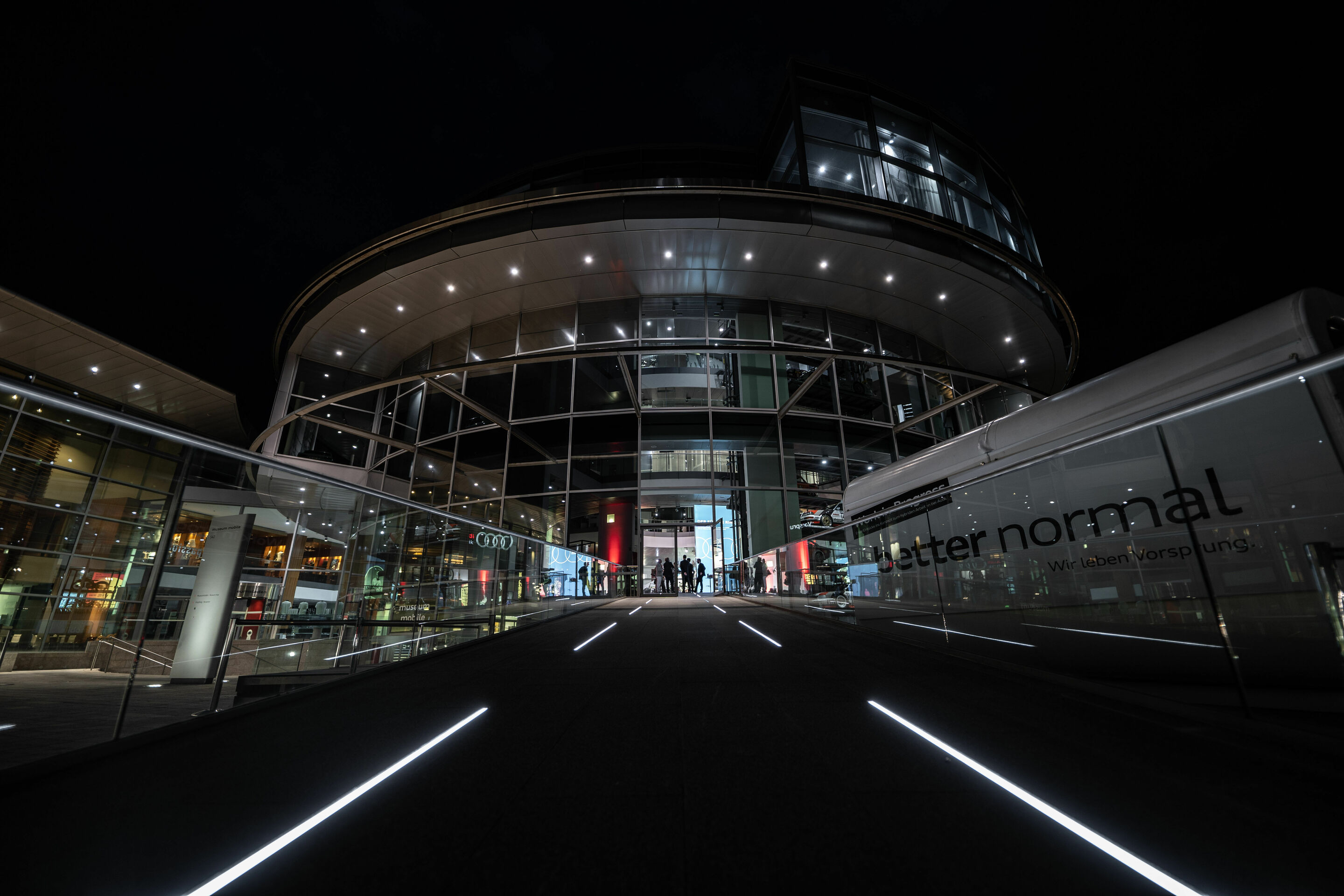 Audi Sommerkonzerte 2022 - Stradivari legends
Goldmund Quartett:
Florian Schötz (violin)
Pinchas Adt (violin)
Christoph Vandory (viola)
Raphael Paratore (cello)