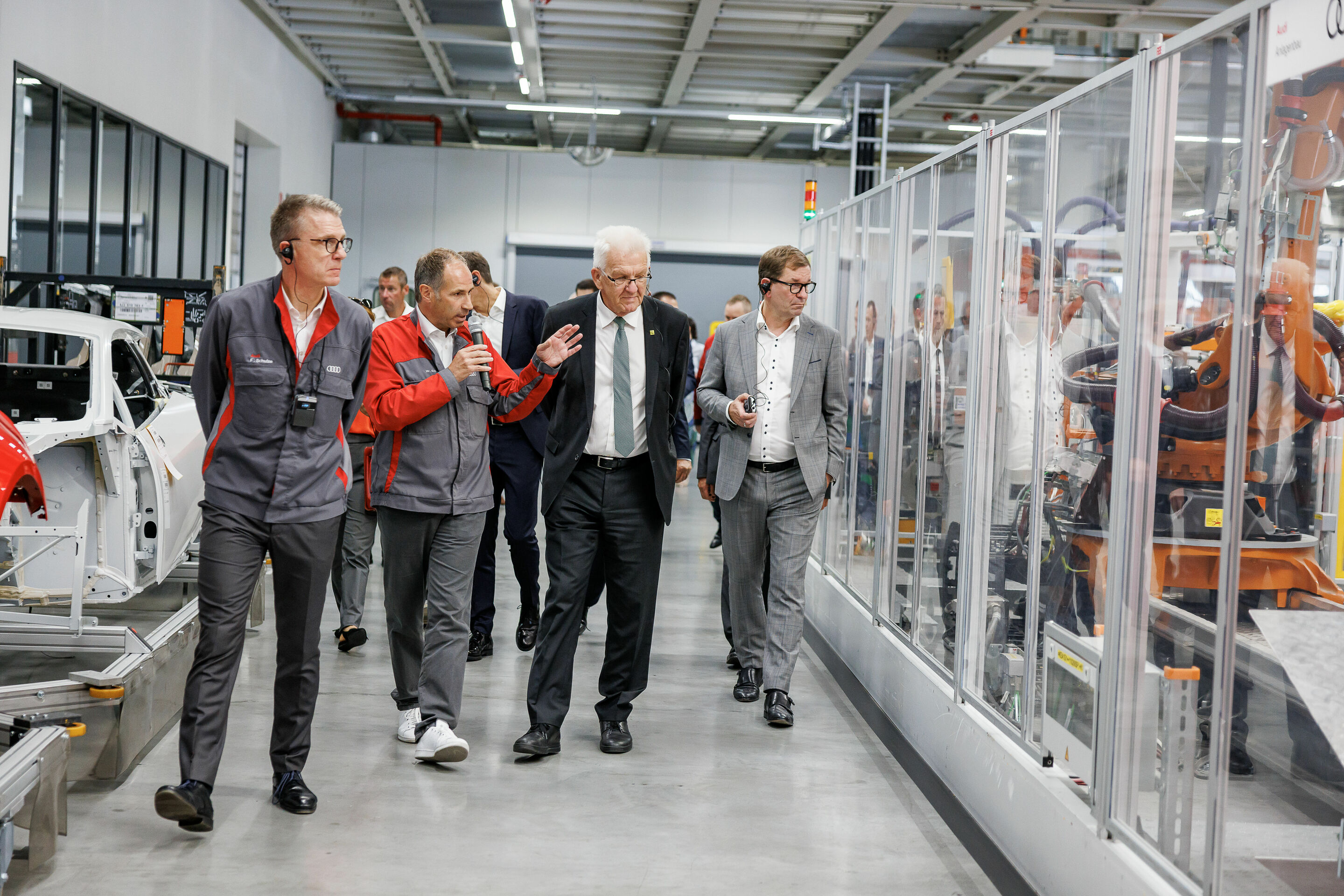 A visit to Audi Neckarsulm: Minister-President Winfried Kretschmann meets Markus Duesmann