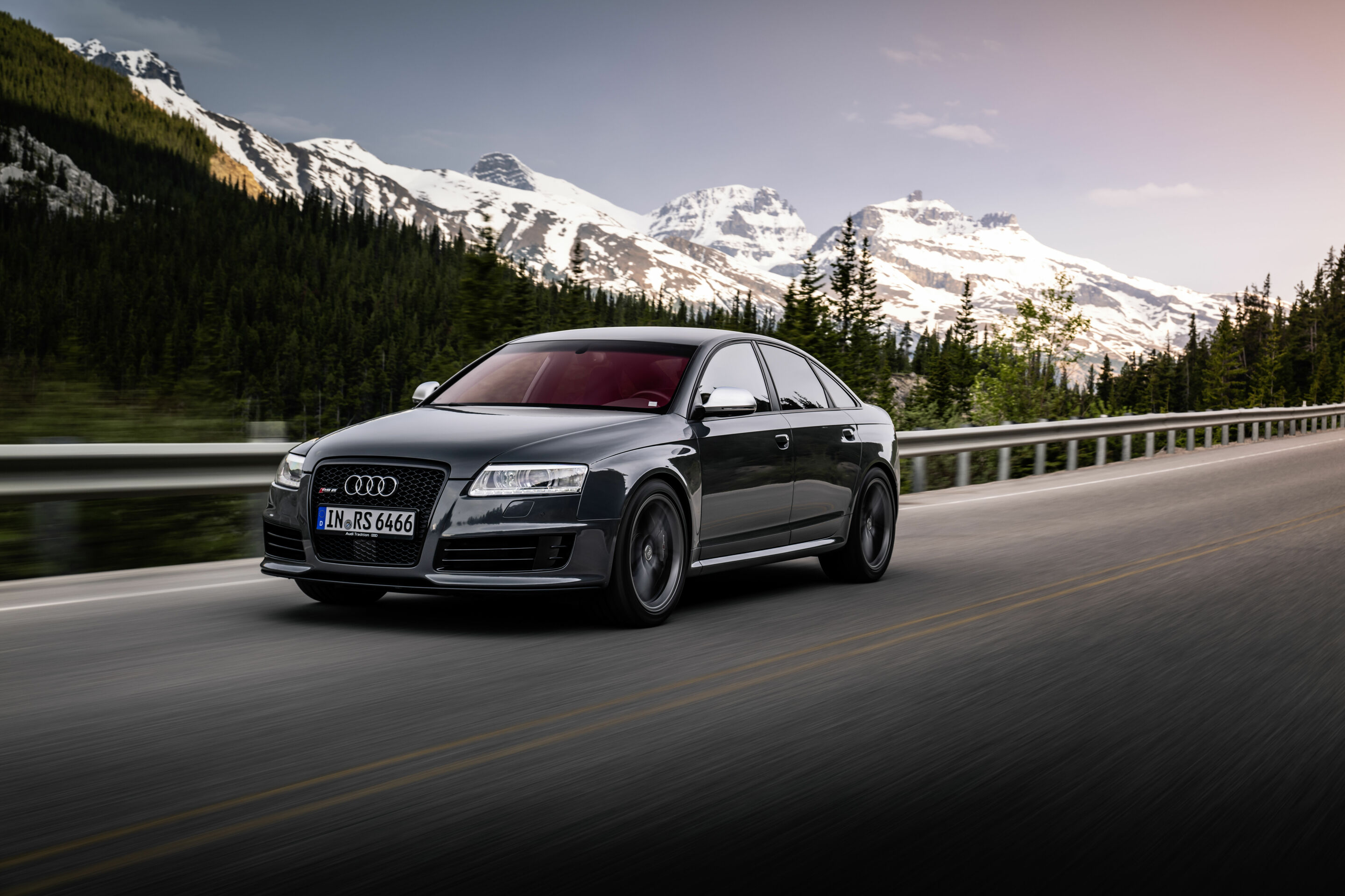 20th anniversary Audi RS 6 - Dynamic photo
Sedan  Nimbus grey (2008 - 2011)