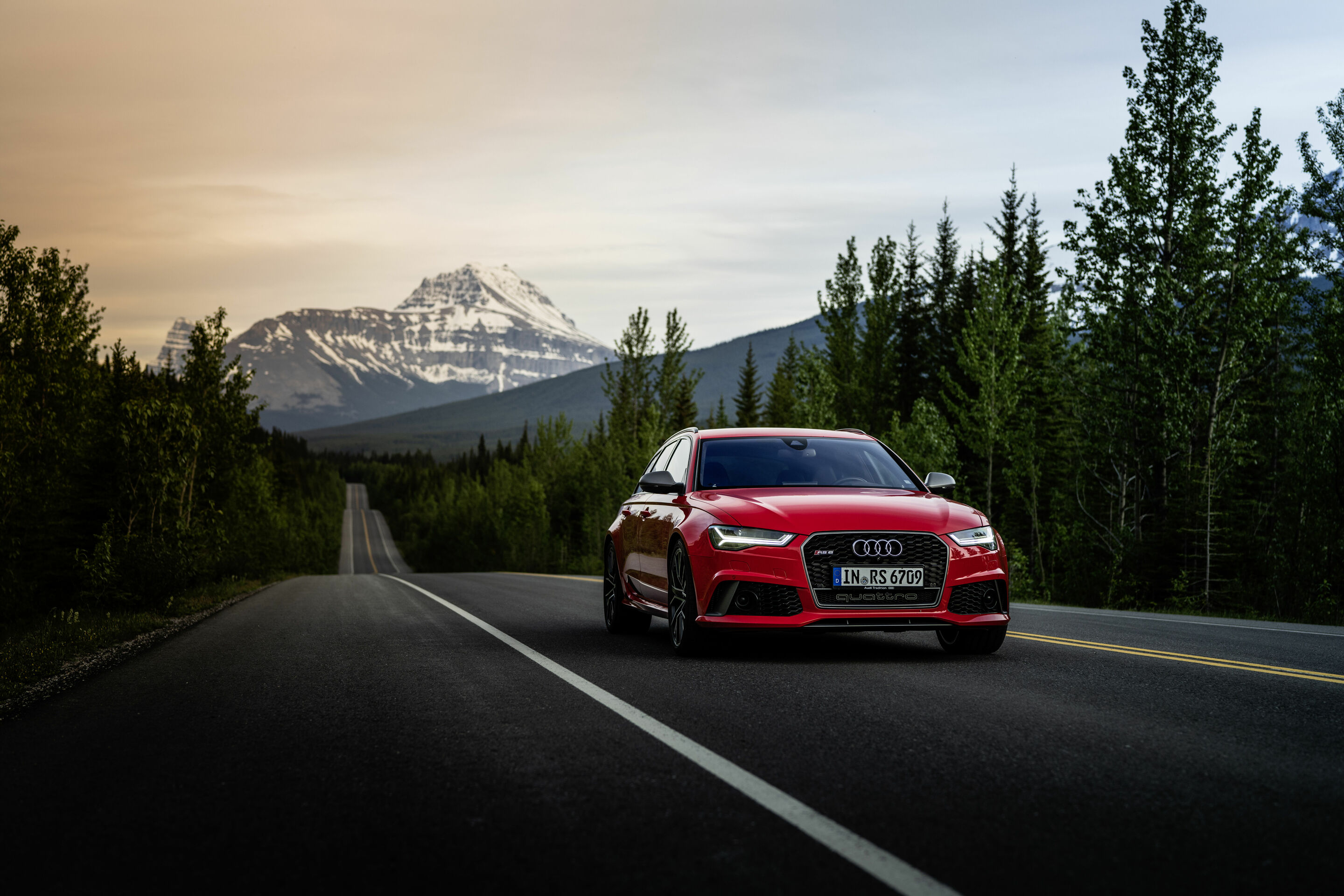 20th anniversary Audi RS 6 - Dynamic photo
Misano red (since 2019)