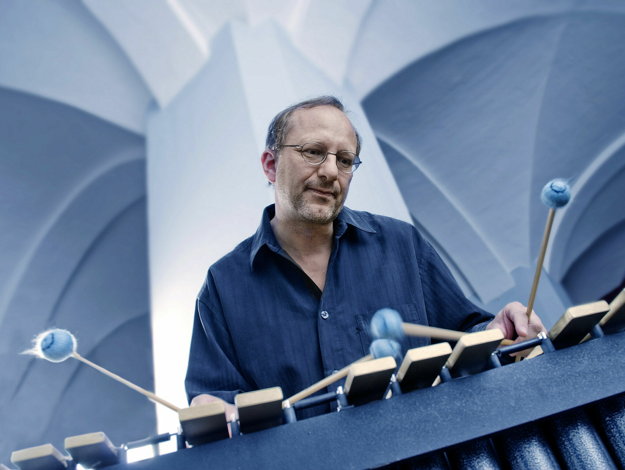 After Work Jazz Lounge - Wolfgang Lackerschmid wird gemeinsam mit Thomas Stabenow für stillvolle und entspannte Feierabendunterhaltung sorgen.