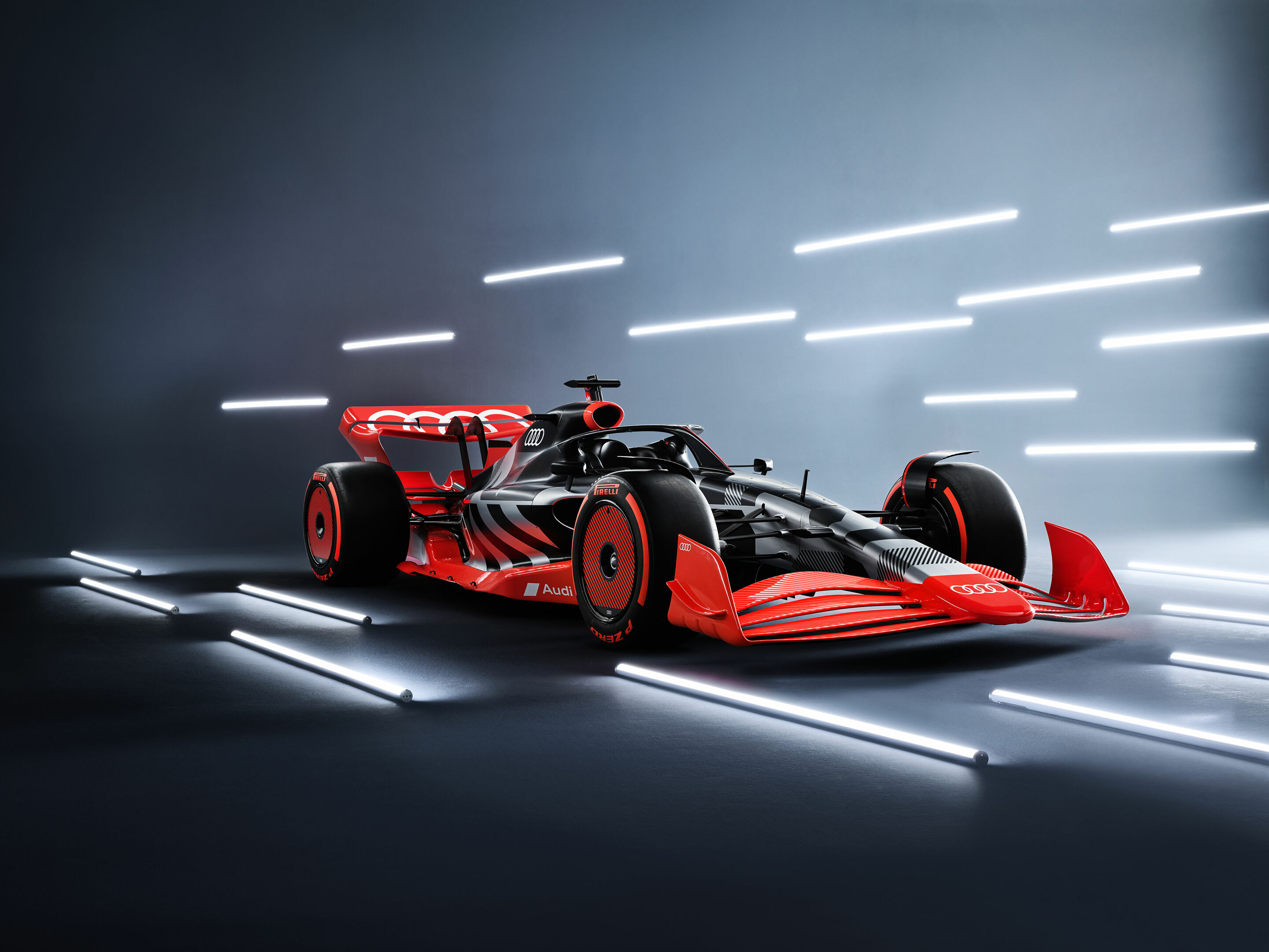 Showcar mit Audi F1 launch livery