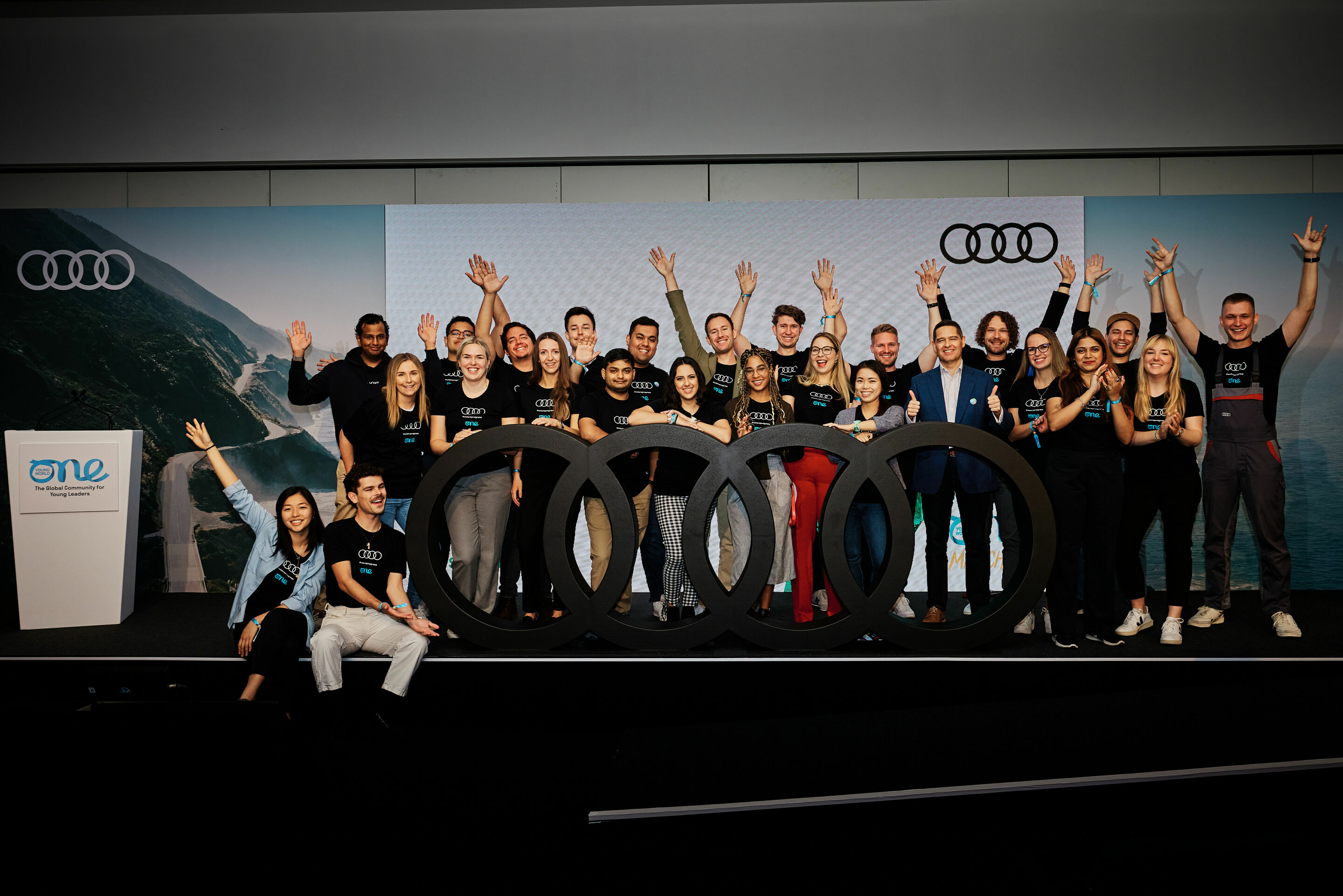 Zukunftsvisionen in Manchester: Audi bringt junge Talente zum One Young World Summit