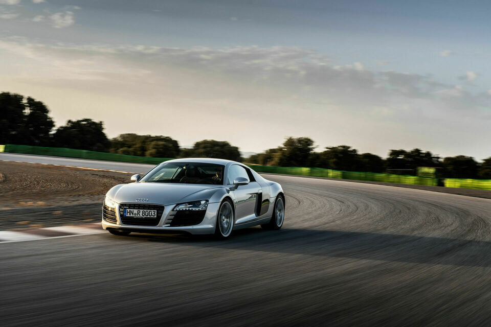 Audi R8 5.2 FSI quattro (1st Generation) | Audi MediaCenter