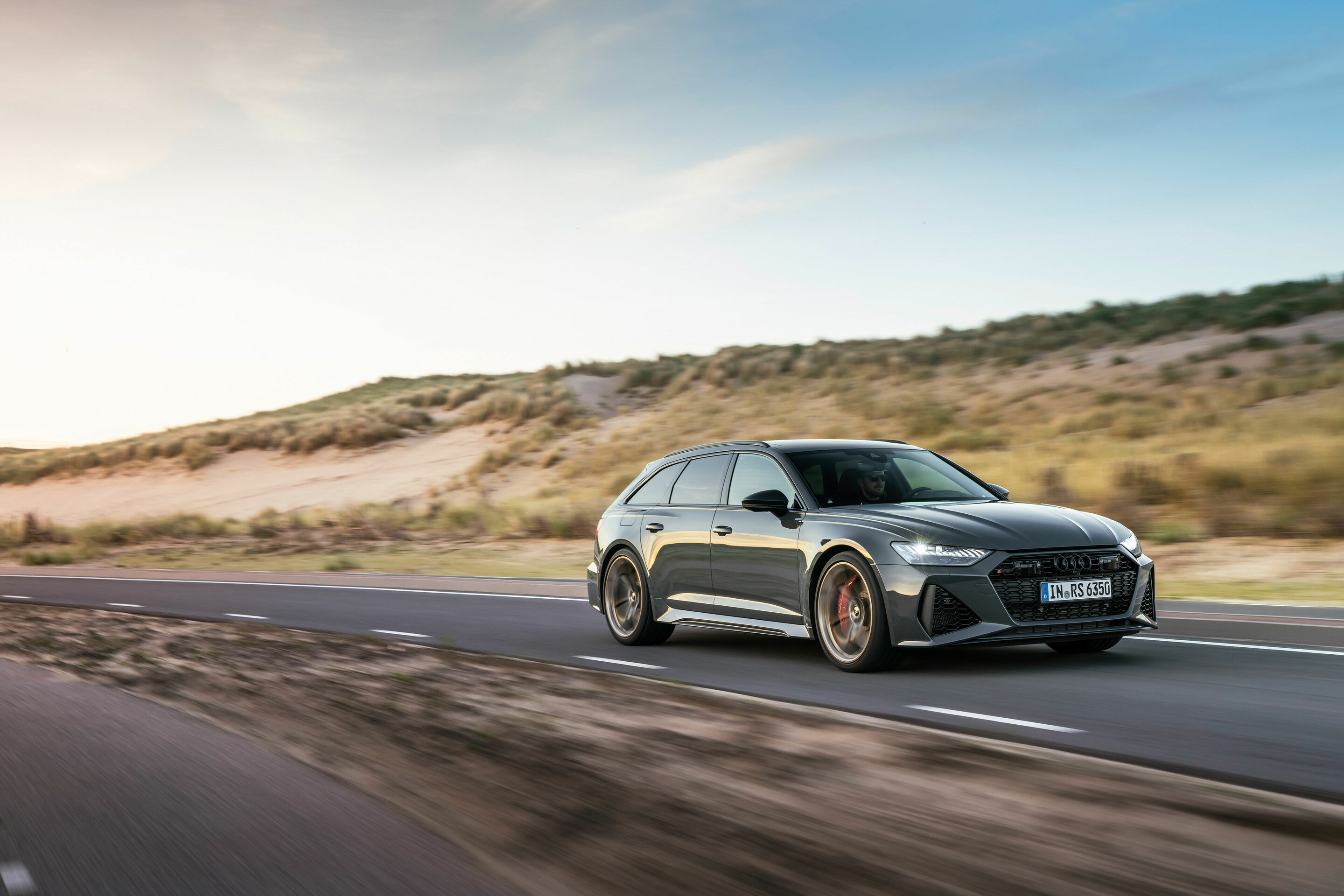 Timeless Icon: Exclusive Audi TT RS Coupé iconic edition celebrates  innovative design and dynamics