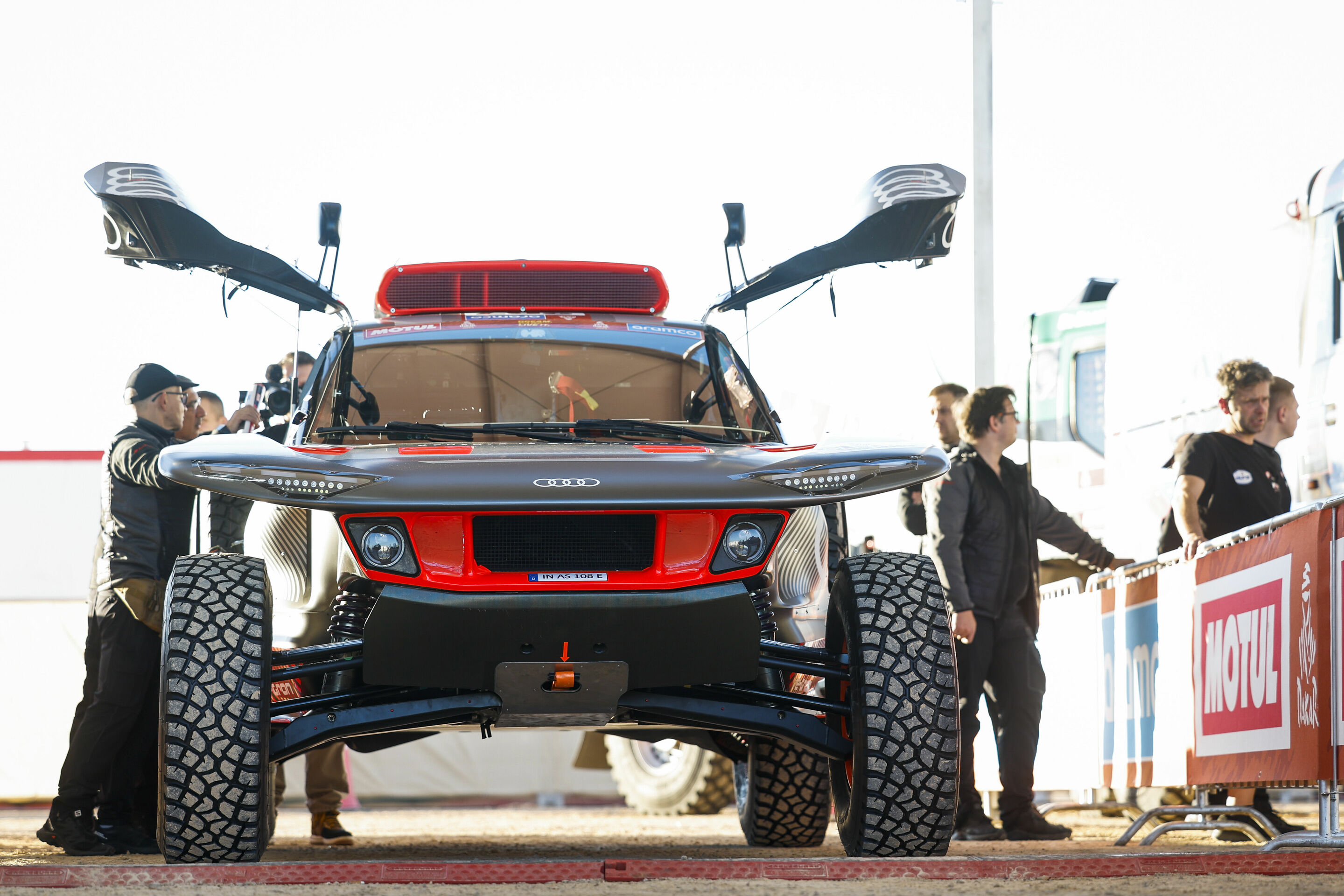 Dakar Rally 2023 - Audi RS Q e-tron #207 (Team Audi Sport), Carlos Sainz/Lucas Cruz