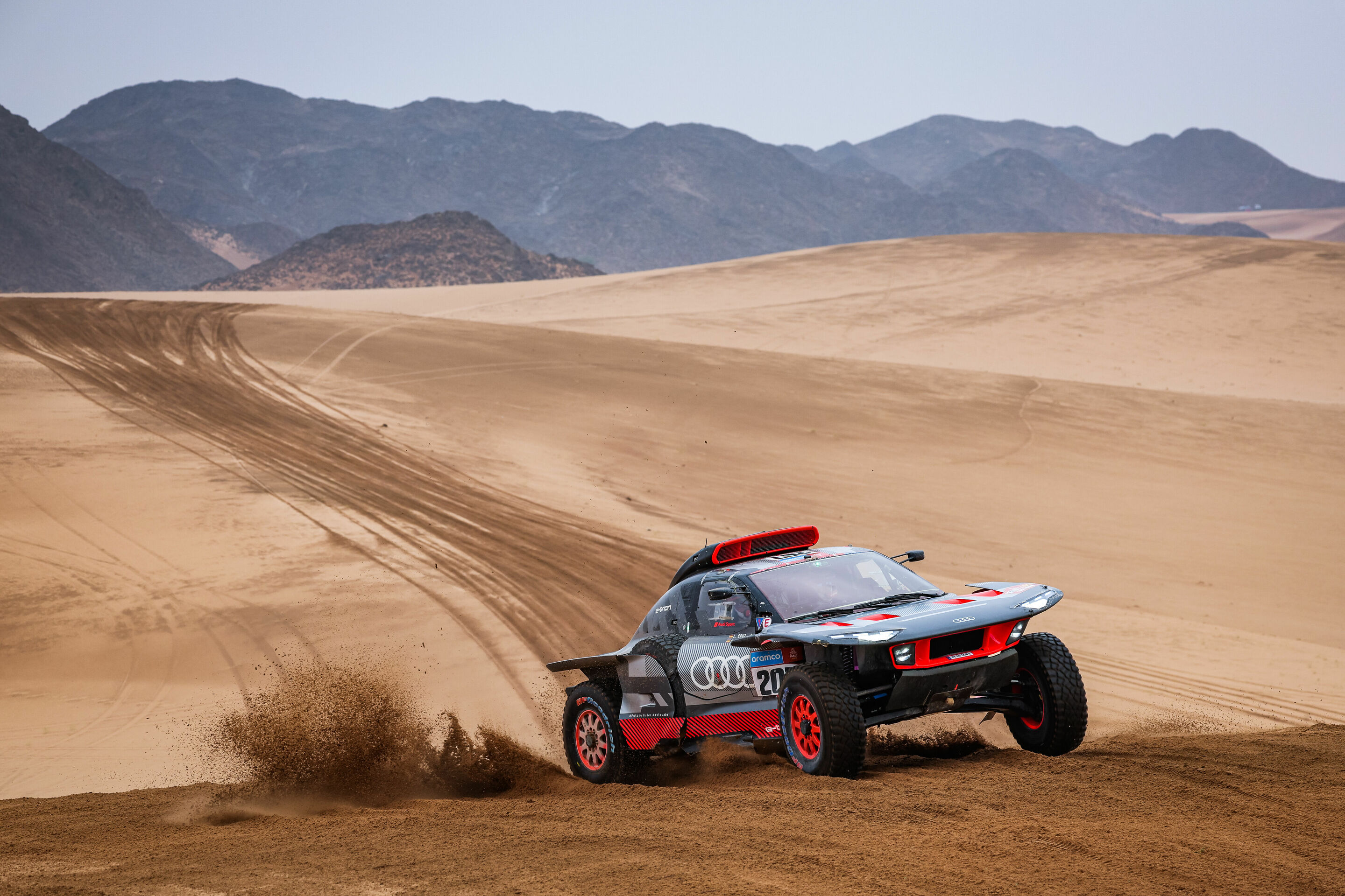 Dakar Rally 2023 - Audi RS Q e-tron #207 (Team Audi Sport), Carlos Sainz/Lucas Cruz