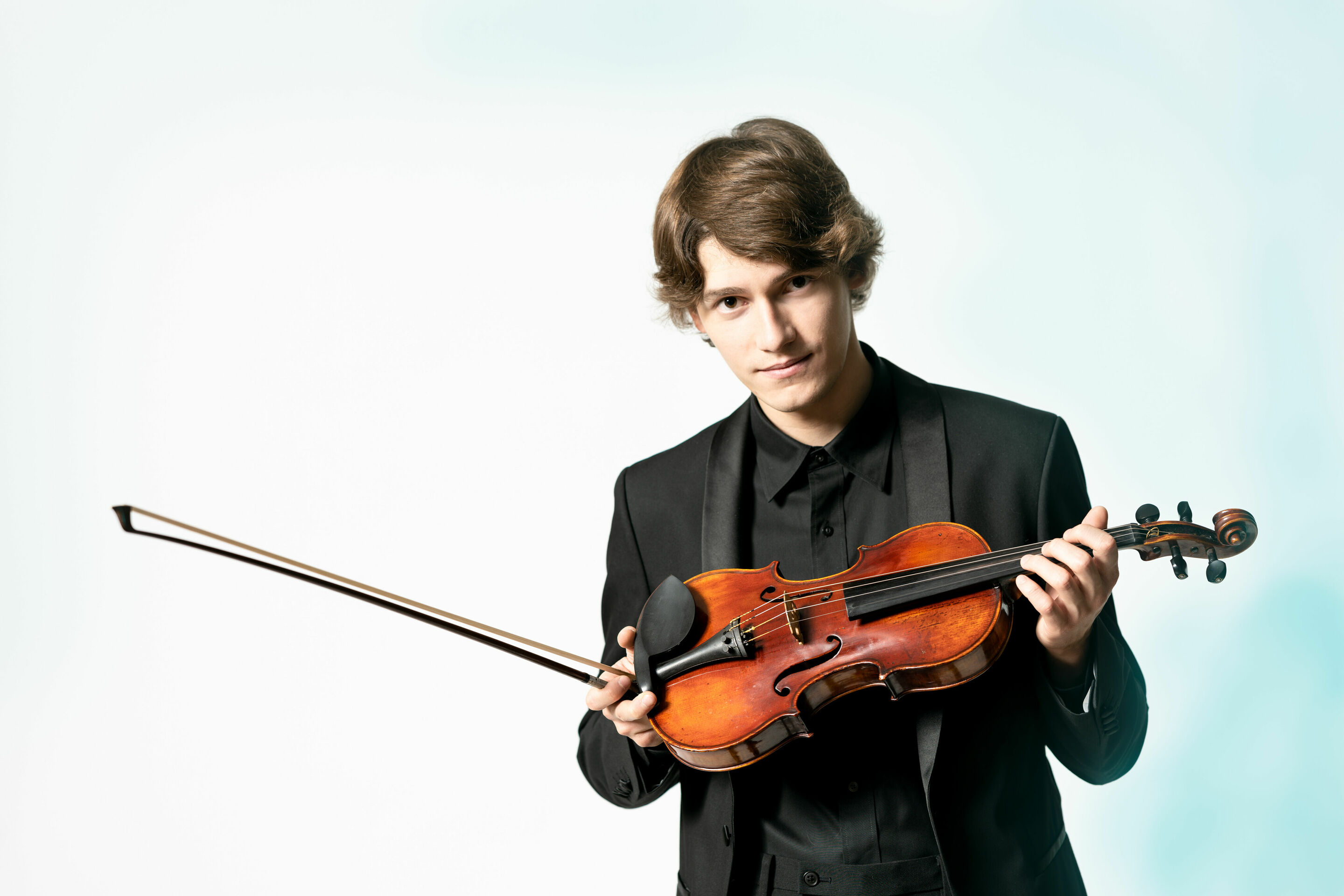 Audi Sommerkonzerte 2023: Daniil Gonobolin and the Georgian Chamber Orchestra - The young Ukrainian violinist Daniil Gonobolin, a scholarship holder at the Berliner Philharmoniker’s Karajan Academy thanks to Audi’s support, will perform with the Georgian...