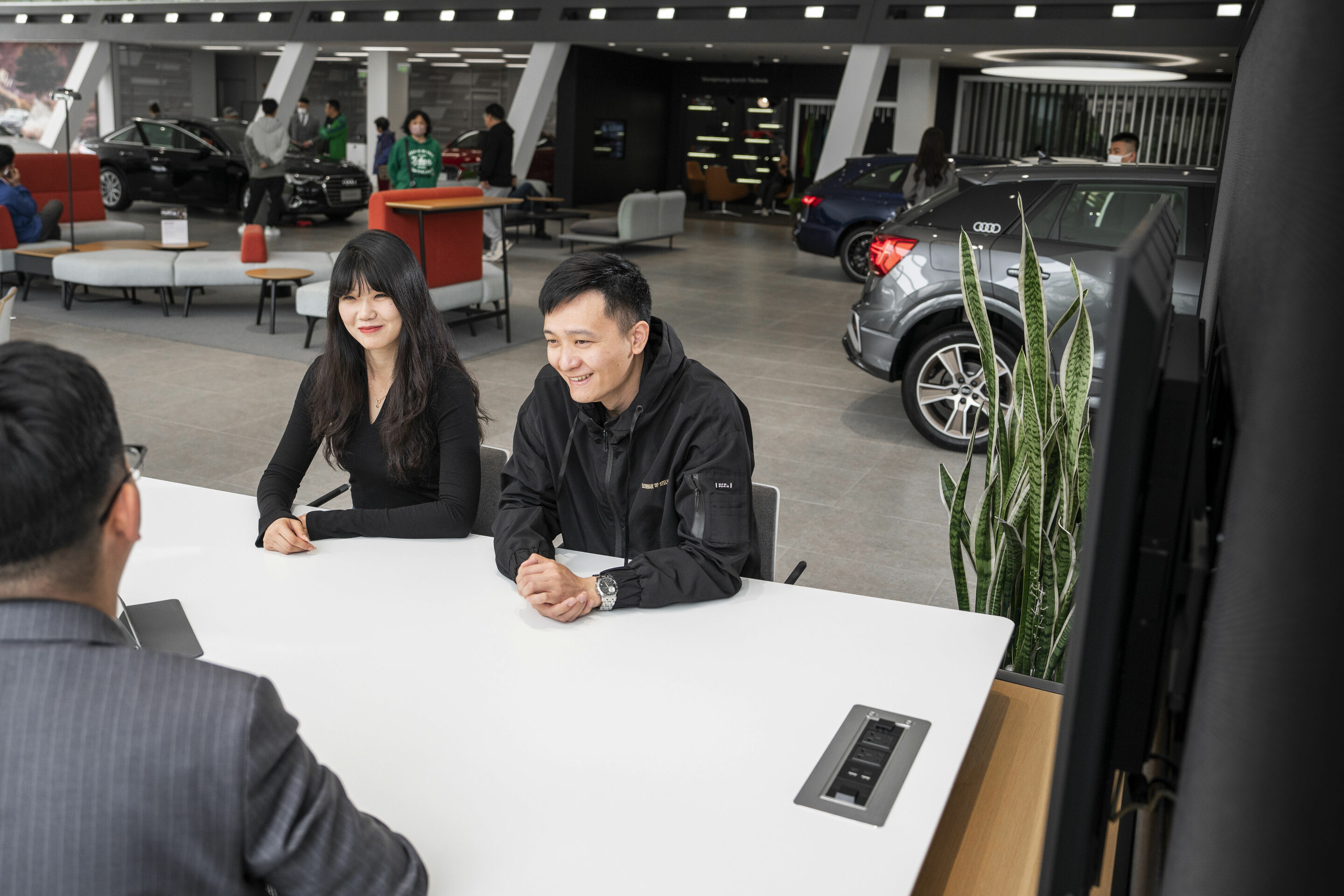 Audi in China - FAW-Audi 4S Dealership
