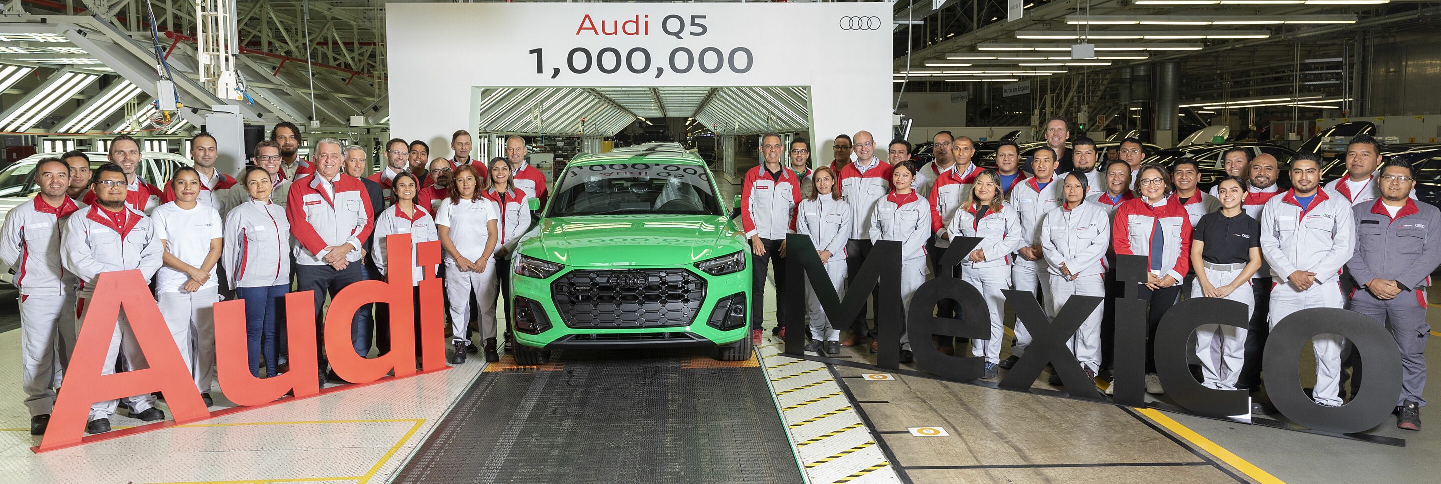 Zehn Jahre nach Grundsteinlegung fährt bei Audi México in San José Chiapa das einmillionste Auto vom Band