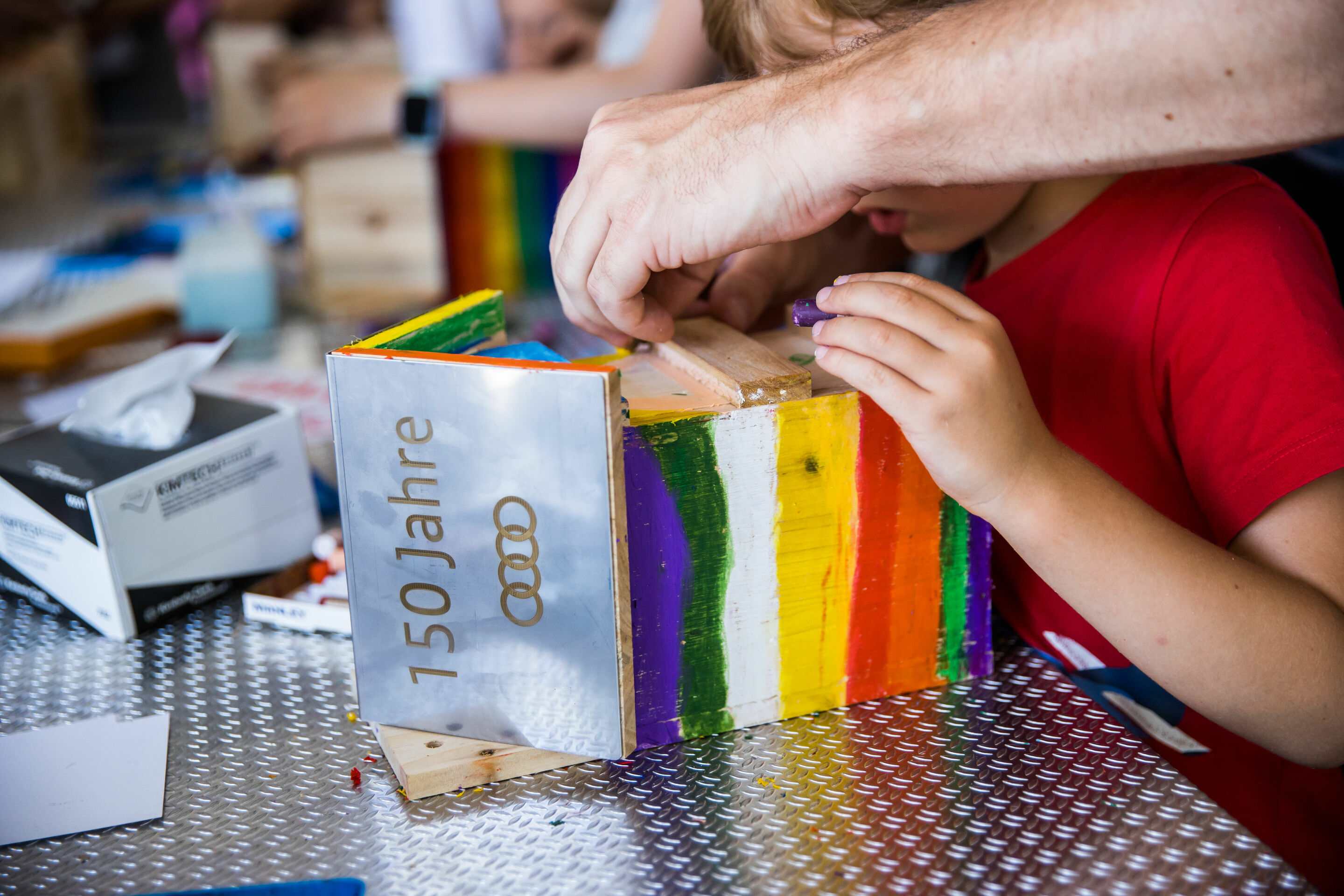 Familientag: Audi Neckarsulm feiert „150 Jahre Motor des Wandels“ - Am 8. Juli 2023 feierten rund 40.000 Menschen beim großen Audi Familientag am Standort Neckarsulm 150 Jahre Firmengeschichte. Im Werk Neckarsulm und in den Böllinger Höfen in Heilbronn...