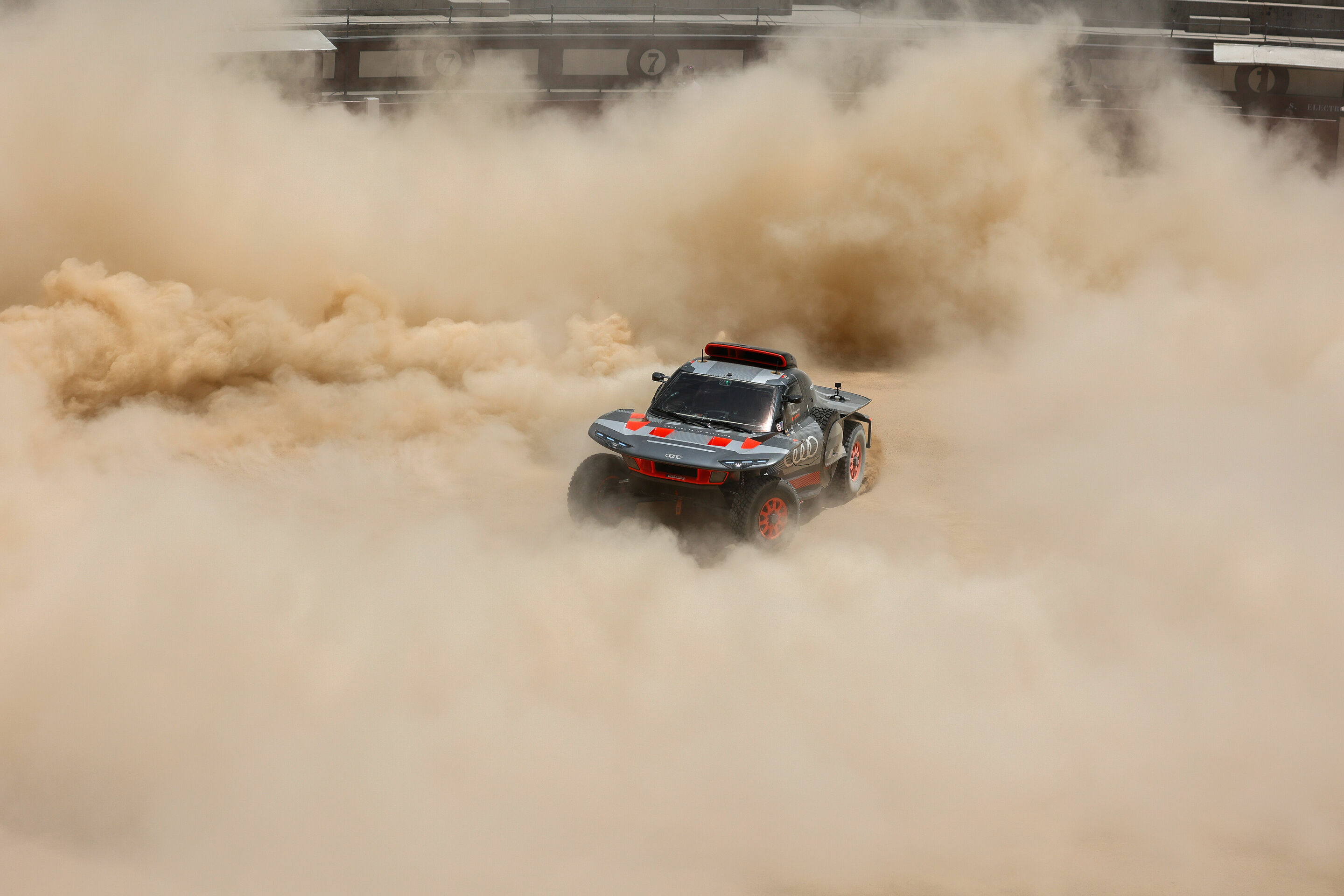 #DakarCityTour 2023: Madrid - Audi RS Q e-tron (Team Audi Sport), Carlos Sainz/Lucas Cruz