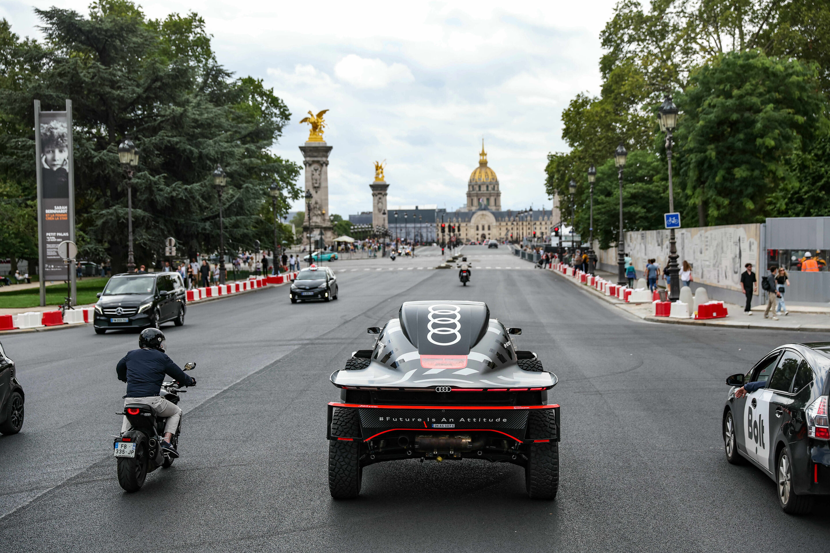 #DakarCityTour 2023: Paris - Audi RS Q e-tron (Team Audi Sport), Stéphane Peterhansel/Edouard Boulanger
