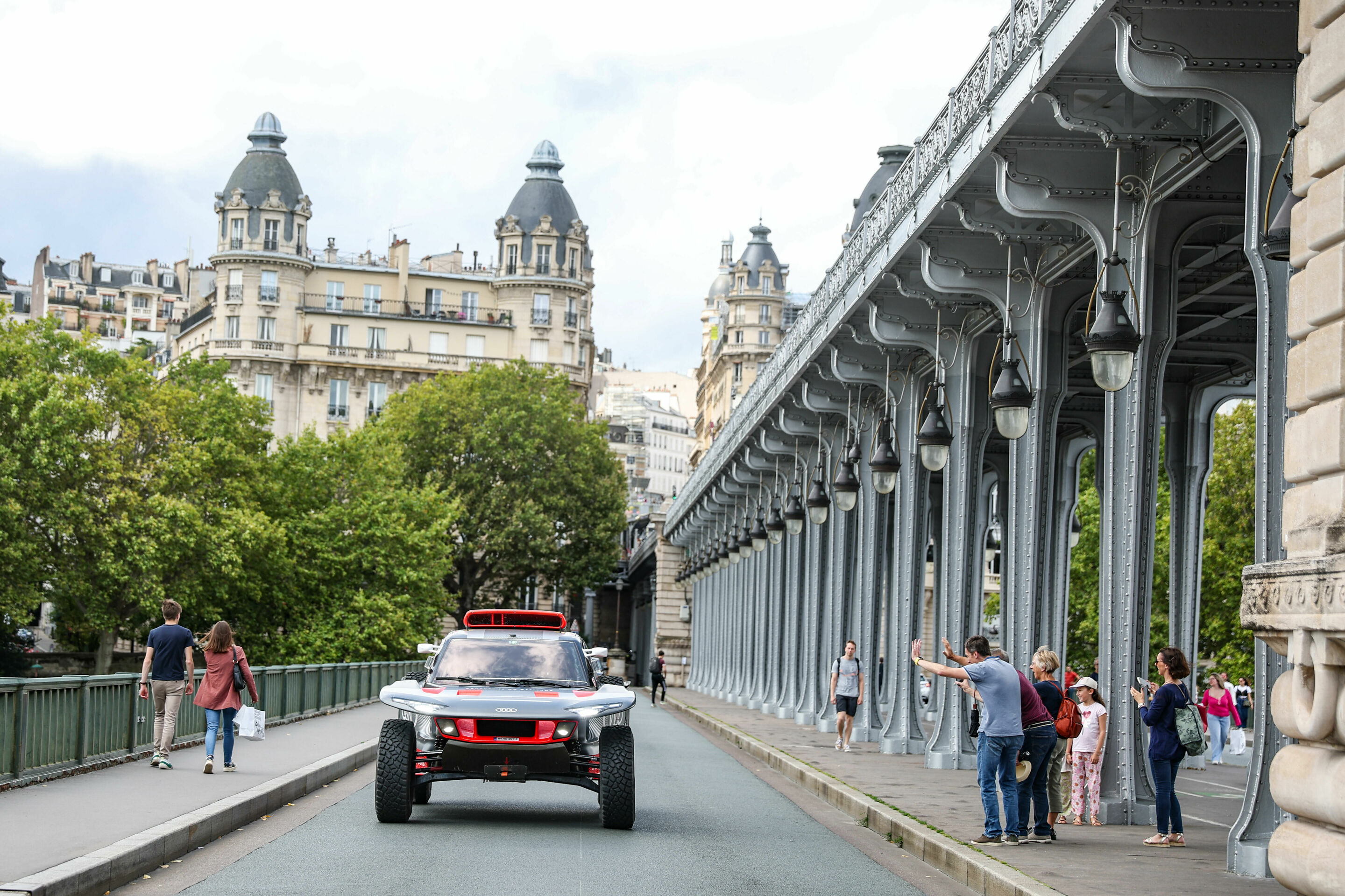 #DakarCityTour 2023: Paris - Audi RS Q e-tron (Team Audi Sport), Stéphane Peterhansel/Edouard Boulanger