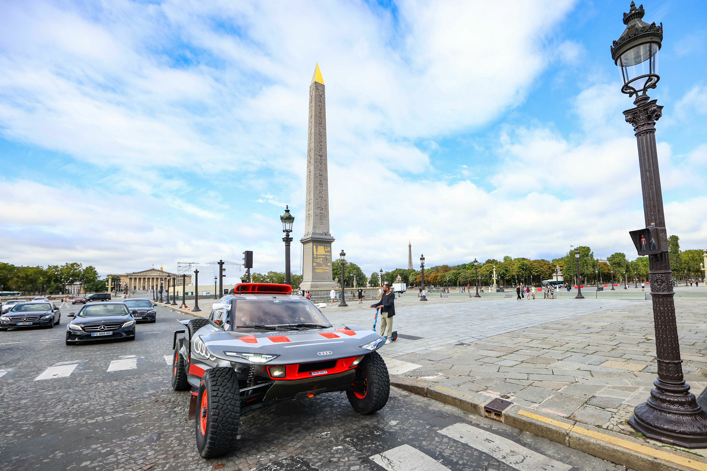 #DakarCityTour 2023: Paris - Audi RS Q e-tron (Team Audi Sport), Stéphane Peterhansel/Edouard Boulanger