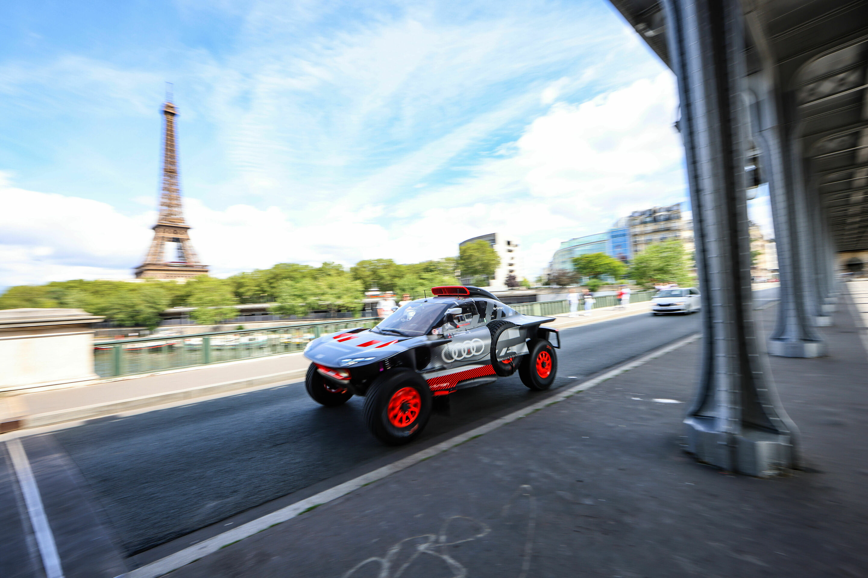 #DakarCityTour 2023: Paris - Audi RS Q e-tron (Team Audi Sport), Stéphane Peterhansel/Edouard Boulanger