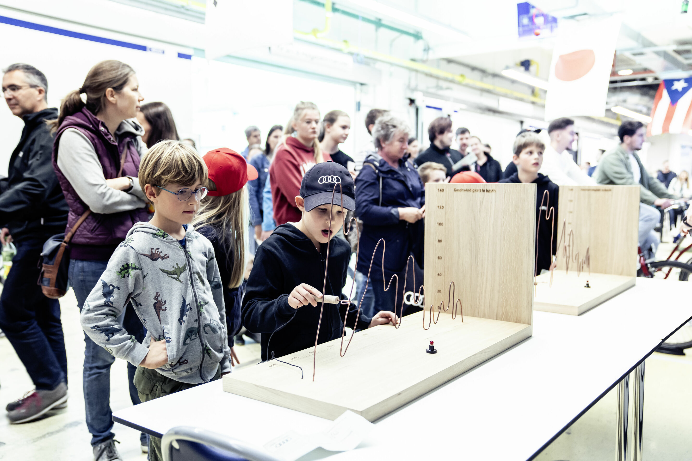 Audi feiert Familien-Festival - Audi Familien-Festival am 7. Oktober 2023 in Ingolstadt: Einblicke in die Technische Entwicklung