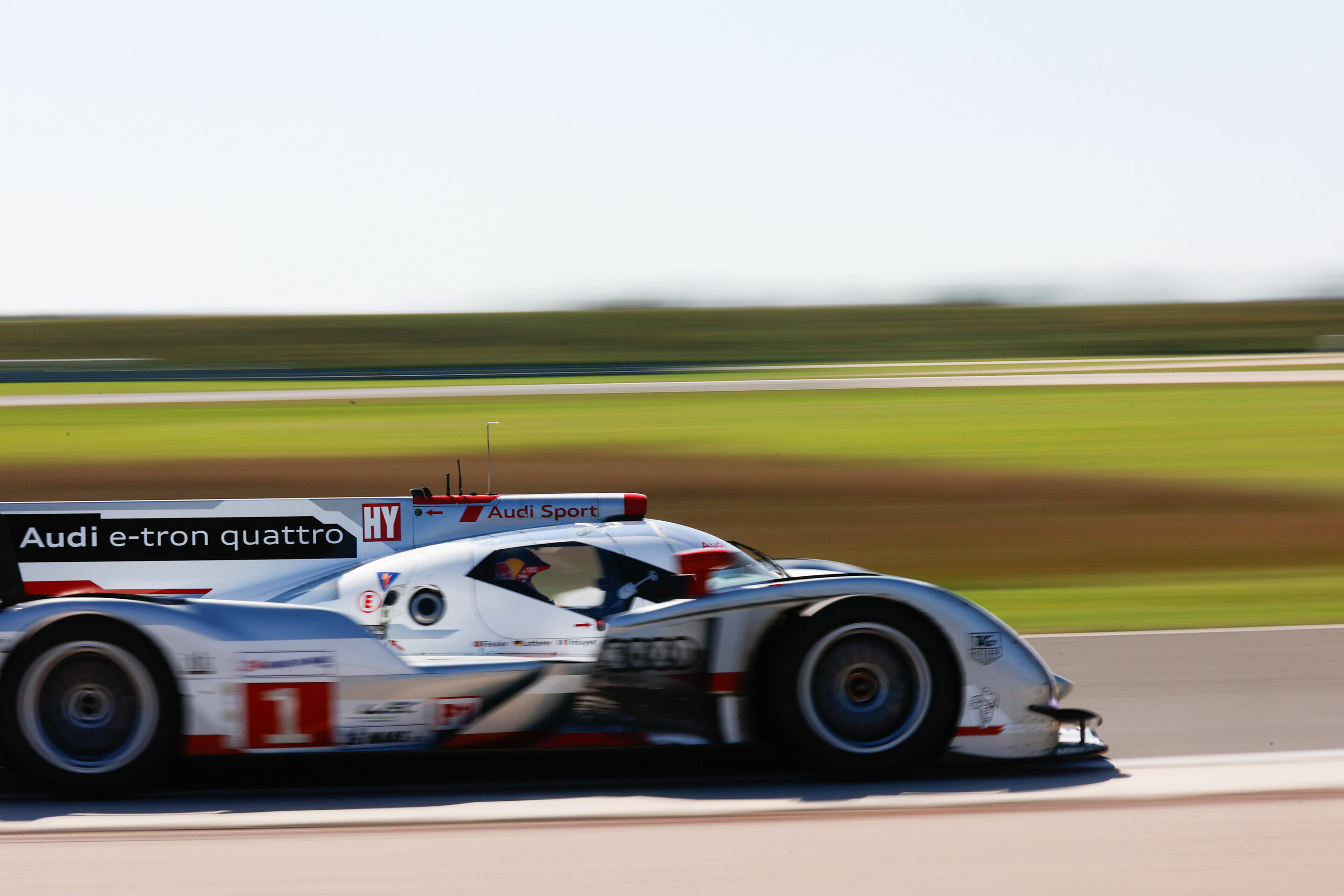e-tron on track 2023 - Stéphane Peterhansel, Audi R18 e-tron quattro