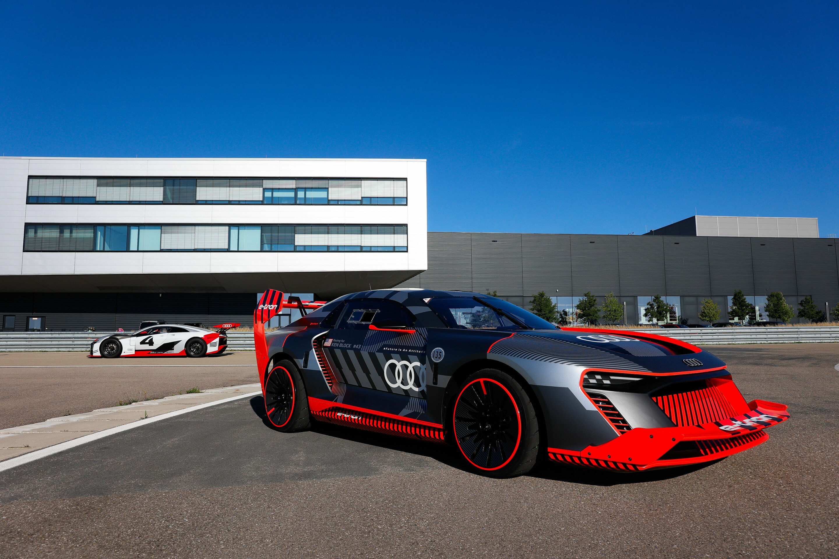 e-tron on track 2023 - Audi e-tron Vision Gran Turismo, Audi S1 e-tron quattro Hoonitron