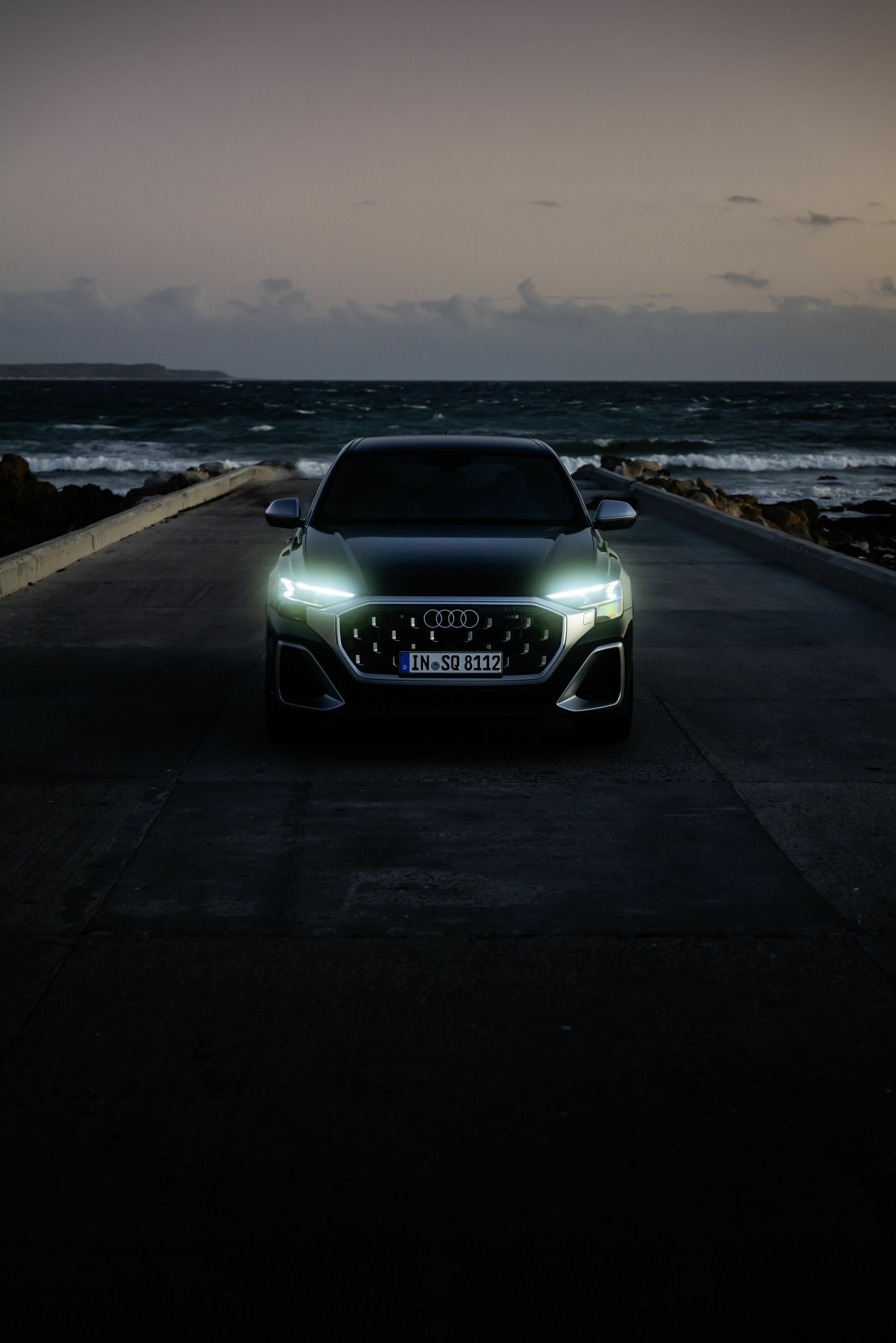 Audi SQ8 TFSI - Static photo,
Colour: Waitomo blue