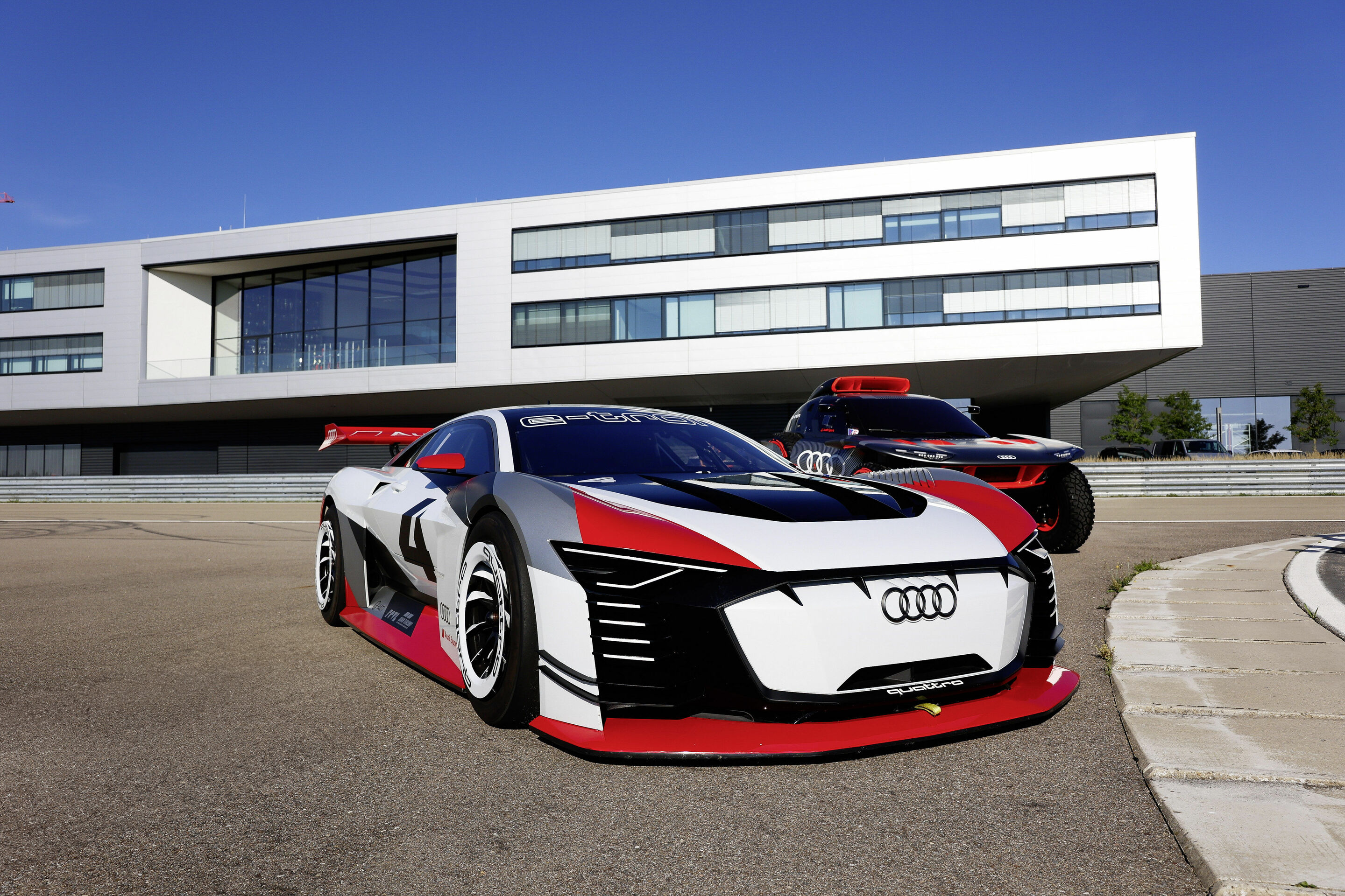 e-tron on track 2023 - Audi e-tron Vision Gran Turismo, Audi RS Q e-tron
