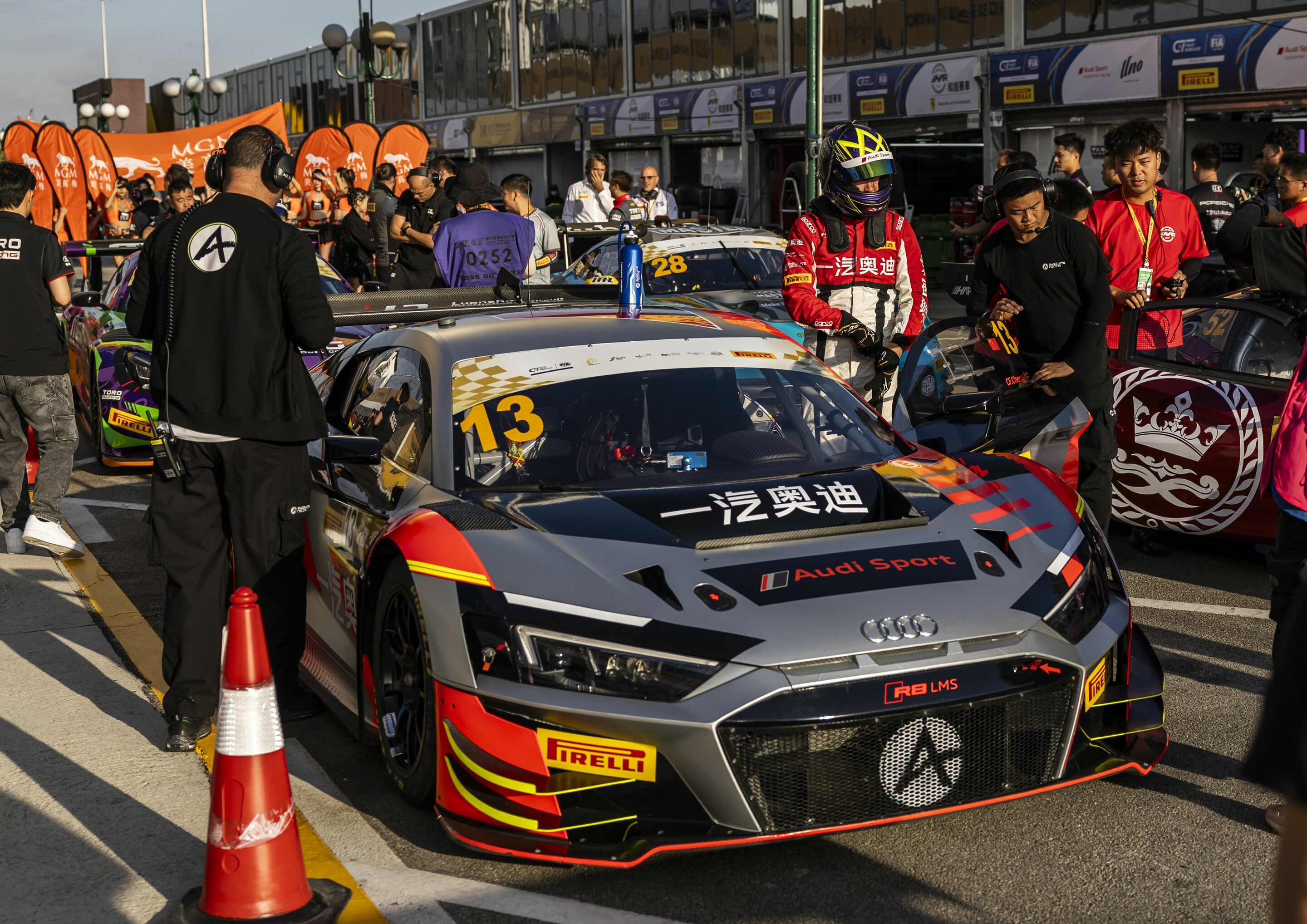 FIA GT World Cup 2023 - Audi R8 LMS #13 (FAW Audi Racing Team), Cheng Congfu