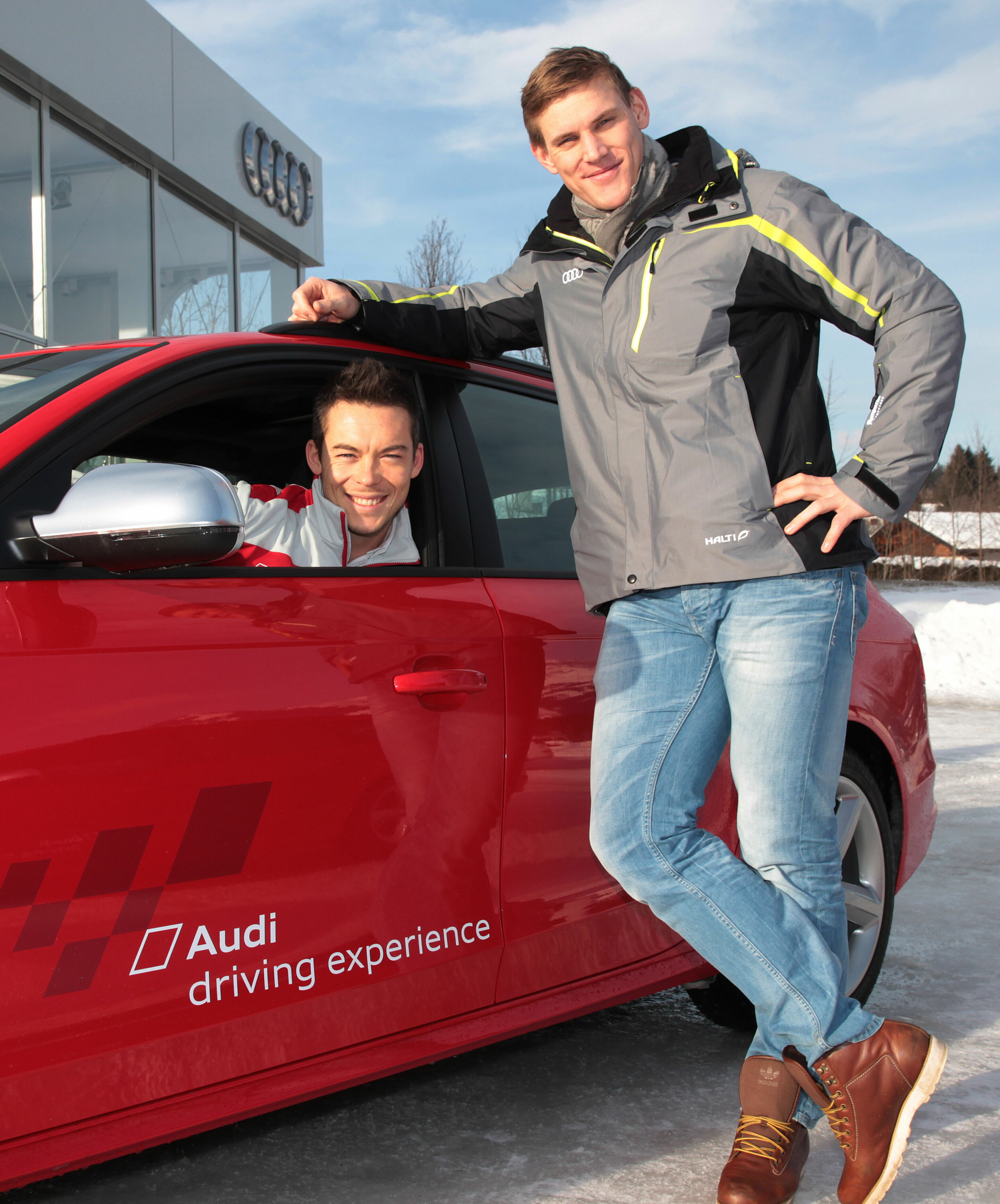 Von links: Audi-Werksfahrer André Lotterer und Karl Schulze (2012 Olympiasieger Doppelvierer)